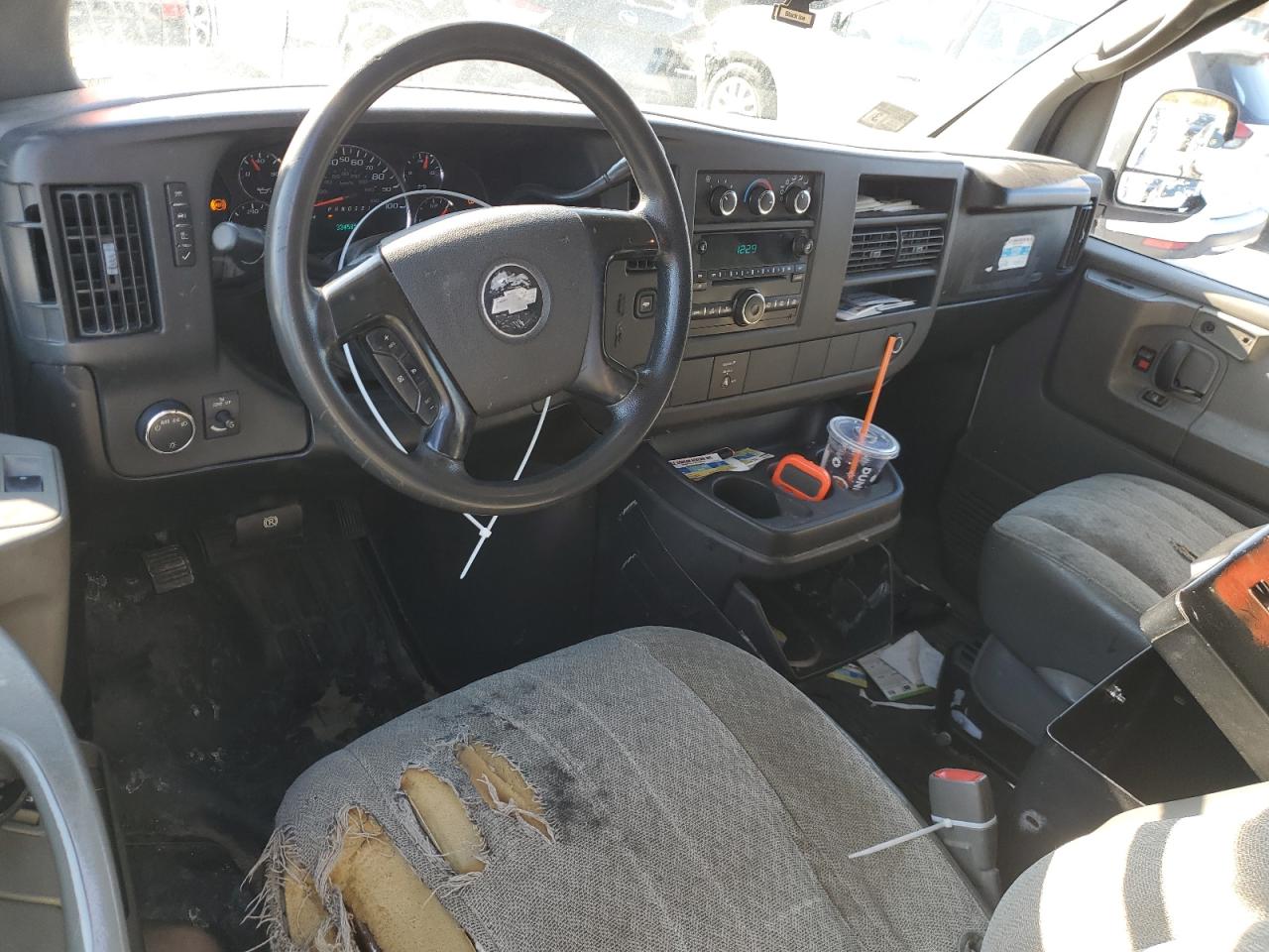 2008 Chevrolet Express - Image 8