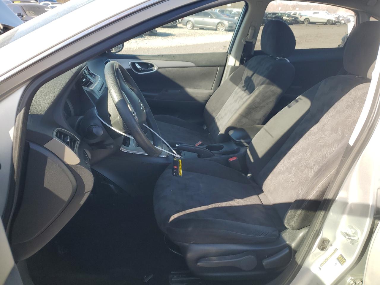 2013 Nissan Sentra - Image 7