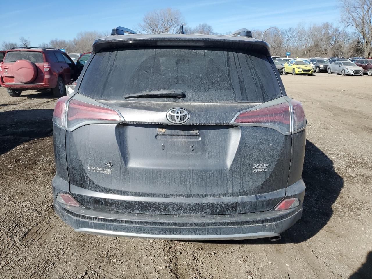 2017 Toyota RAV 4 - Image 6