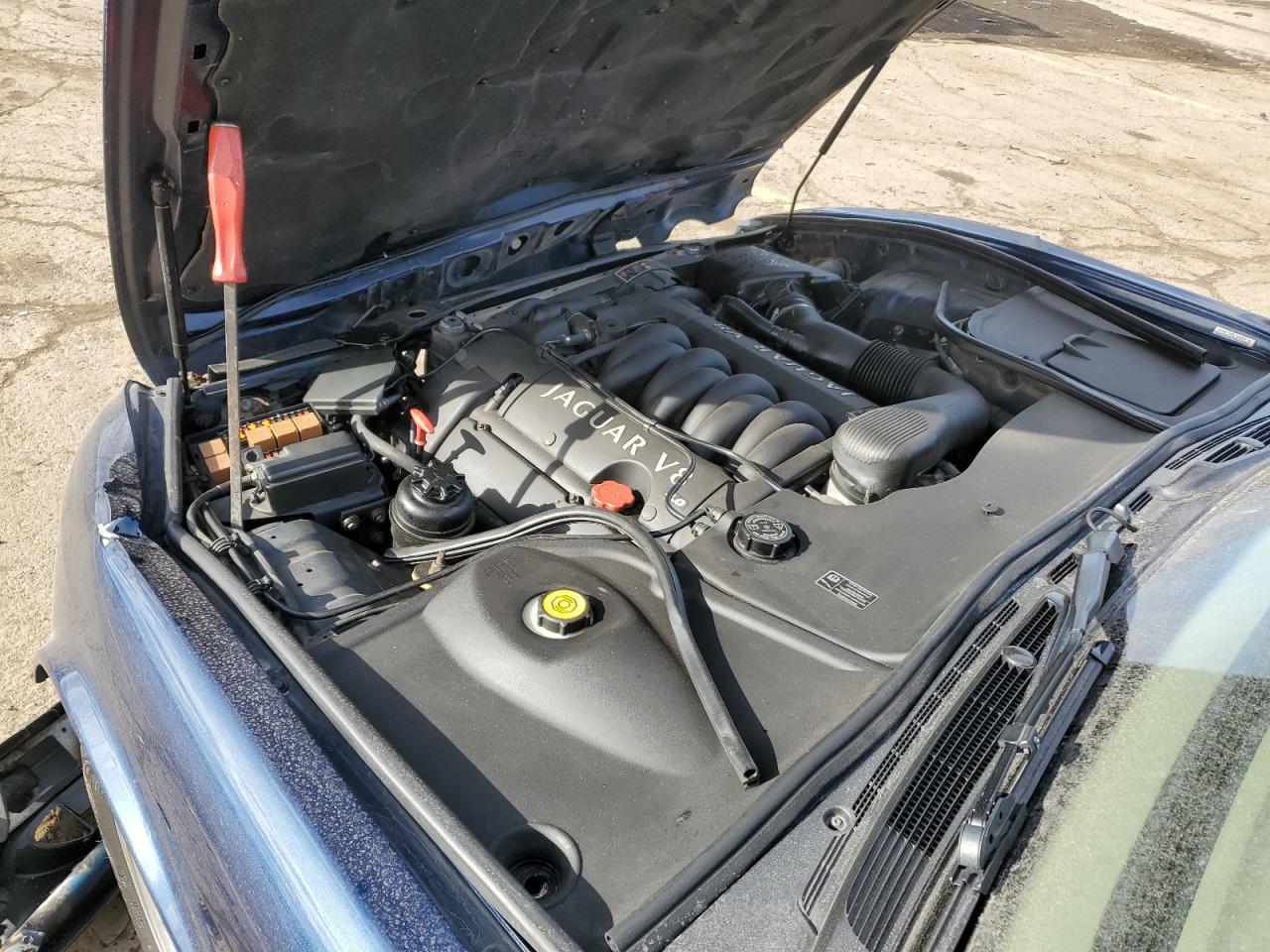 2003 Jaguar XJ - Image 11