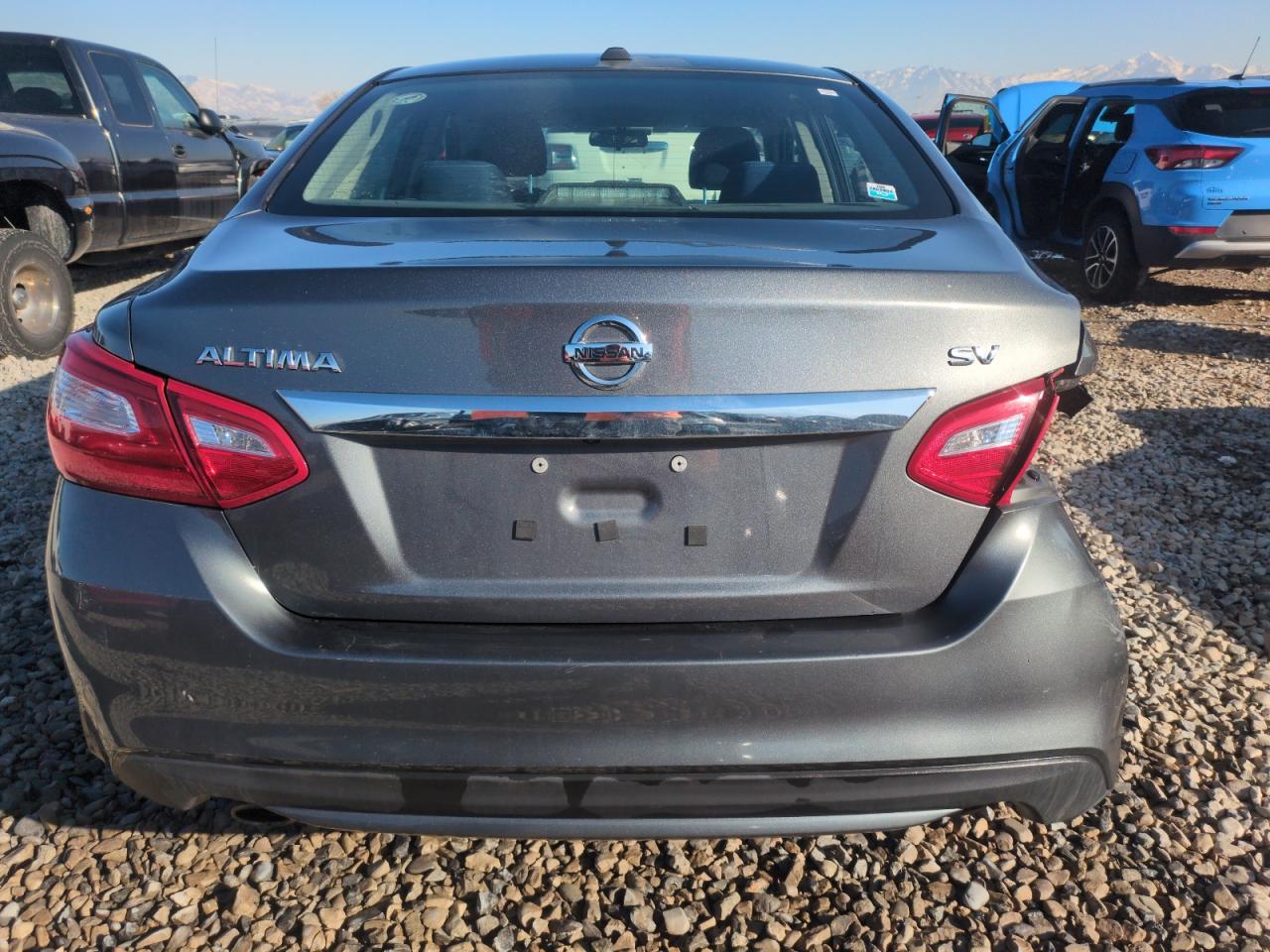 2017 Nissan Altima - Image 6