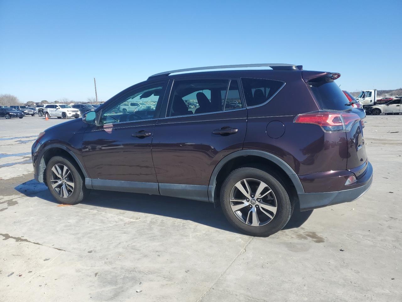 2018 Toyota RAV 4 - Image 2