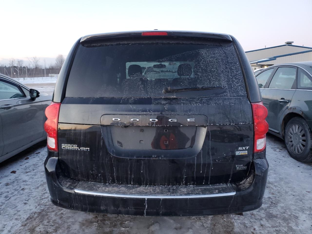 2017 Dodge Caravan - Image 6