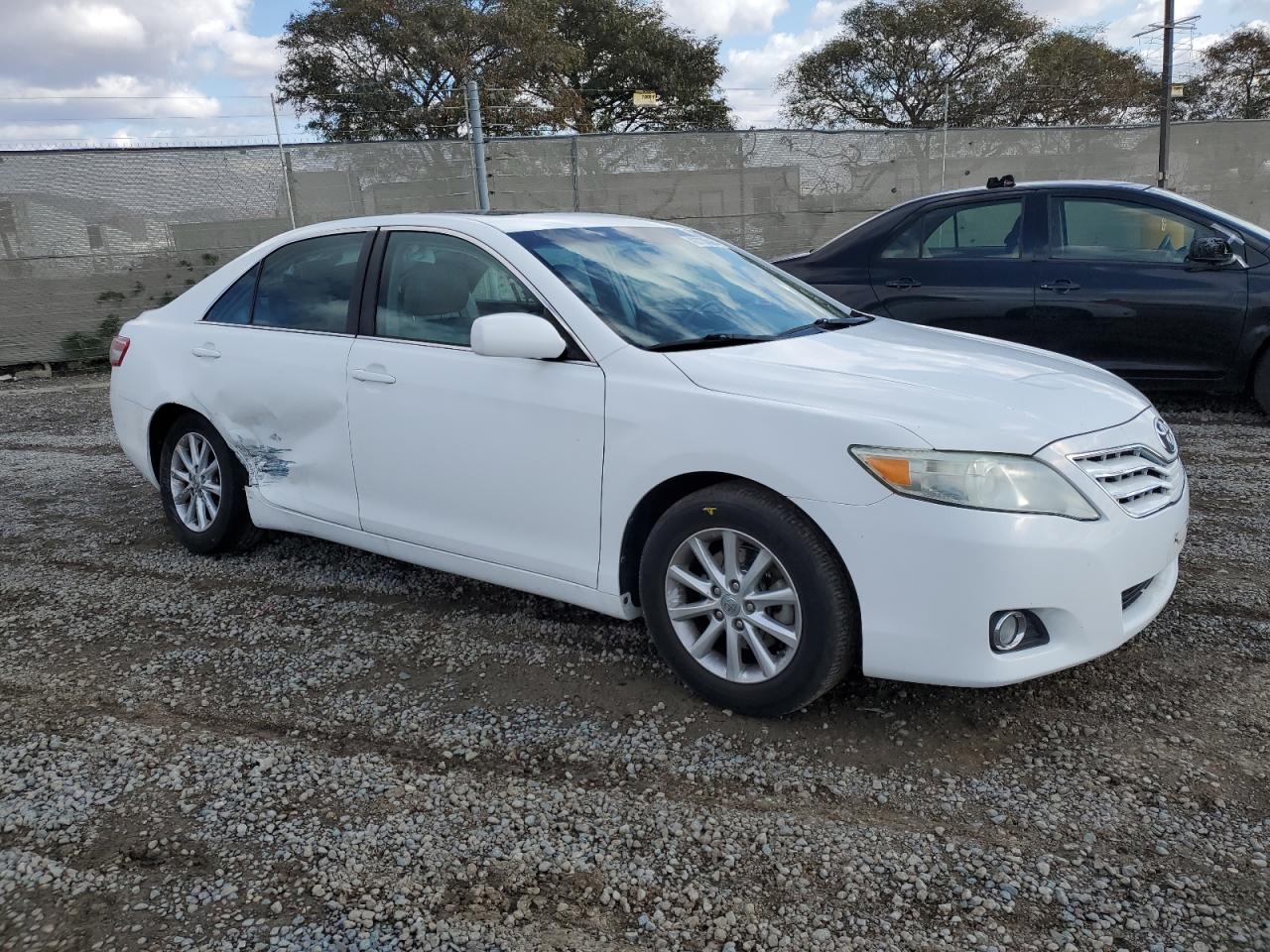 2010 Toyota Camry - Image 4