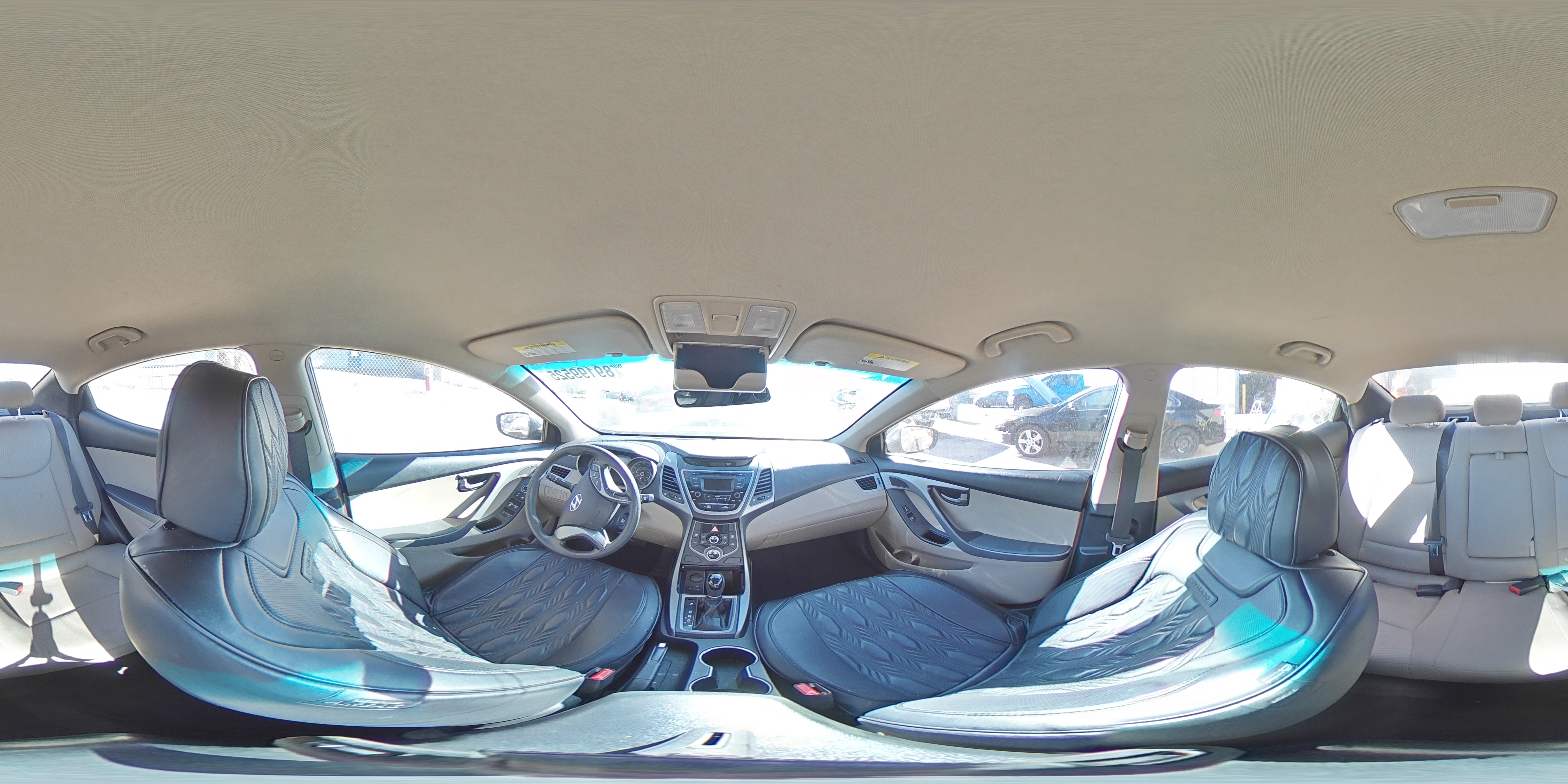 2016 Hyundai Elantra - Image 13