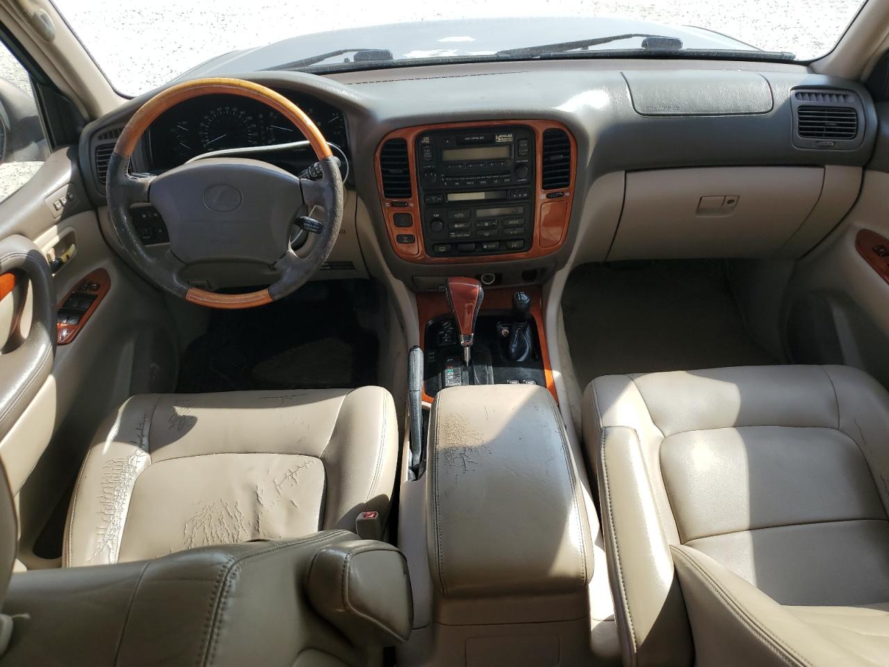 2000 Lexus LX - Image 8