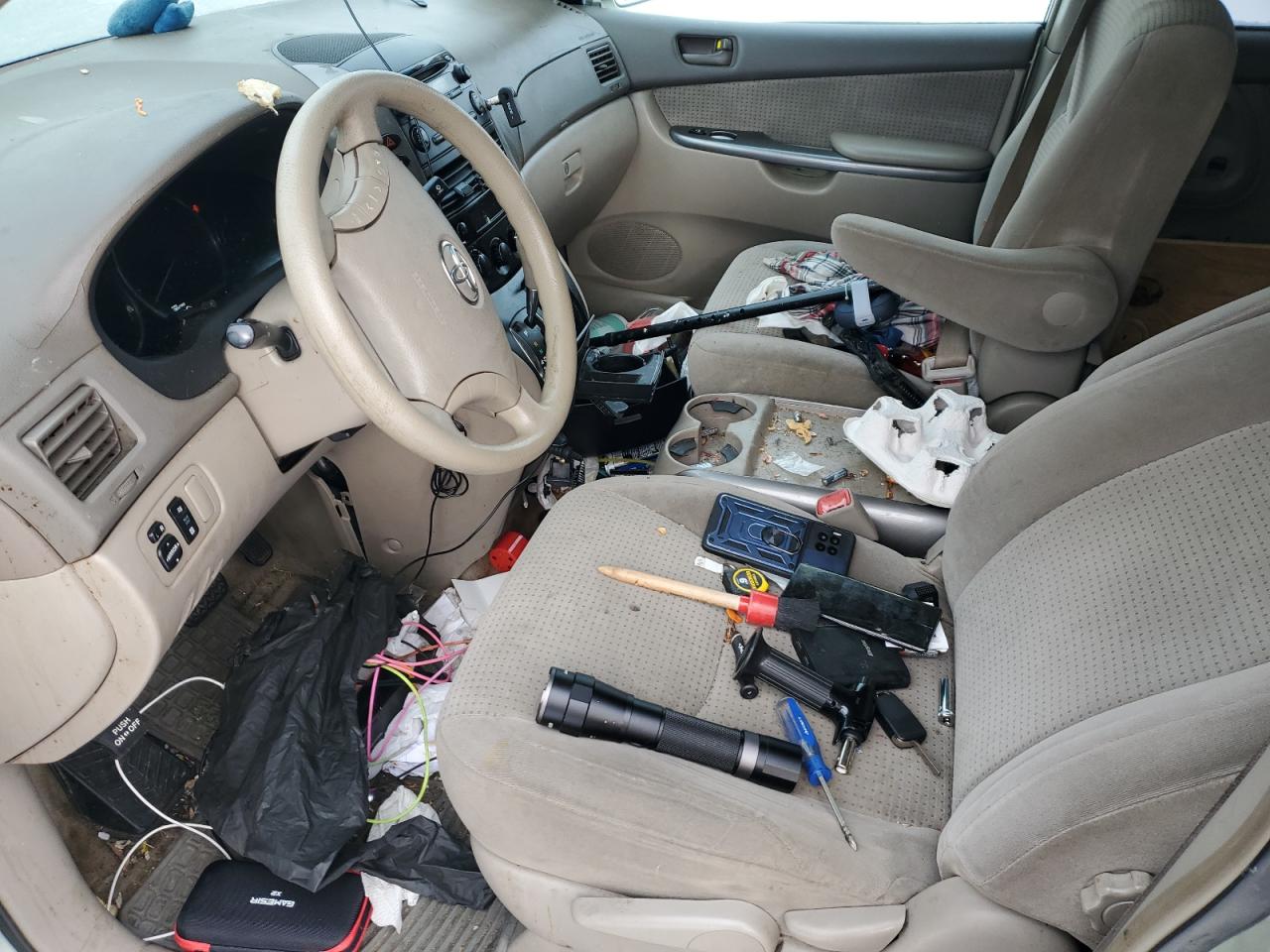 2006 Toyota Sienna - Image 7