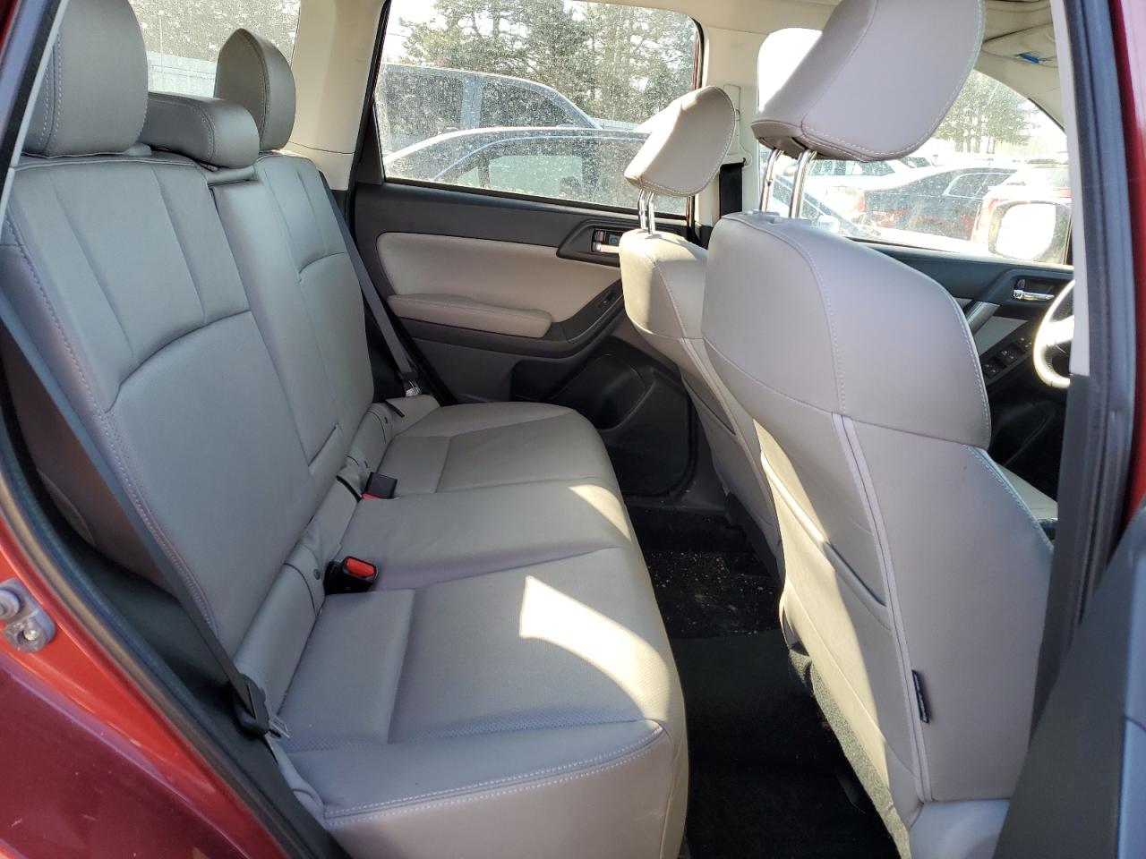 2015 Subaru Forester - Image 11