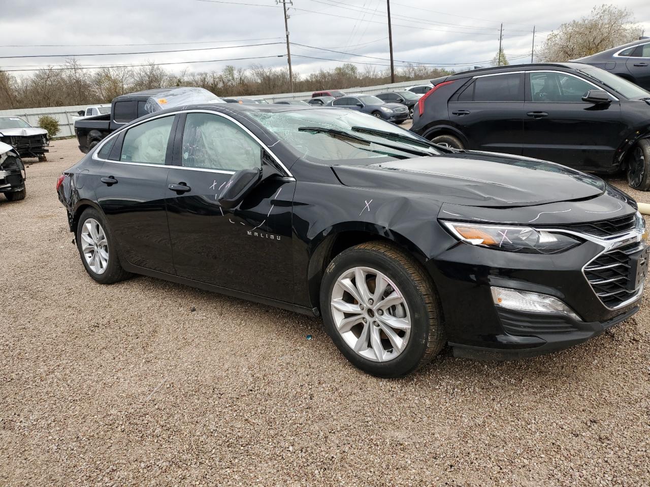 2023 Chevrolet Malibu - Image 4