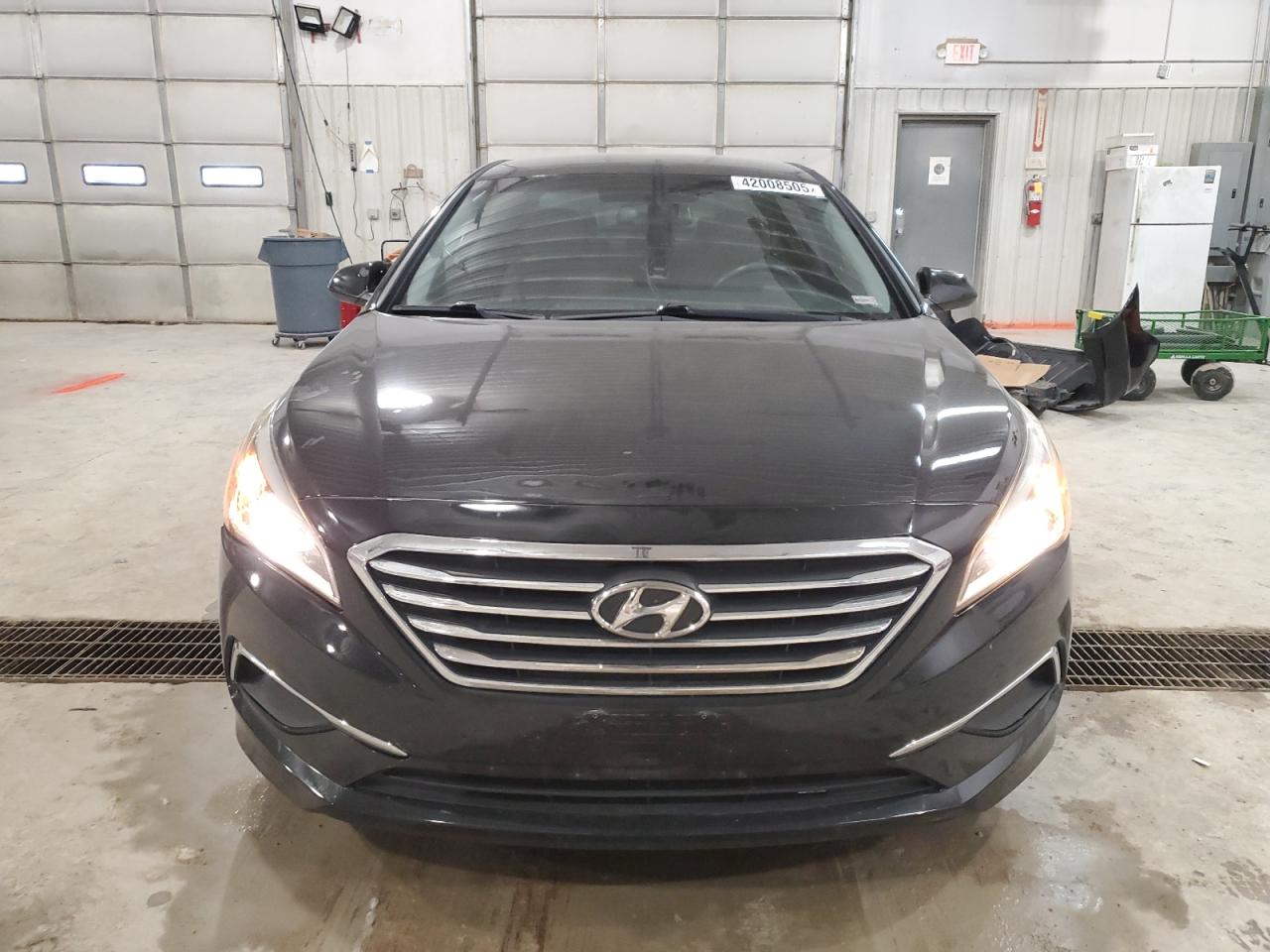2016 Hyundai Sonata - Image 5