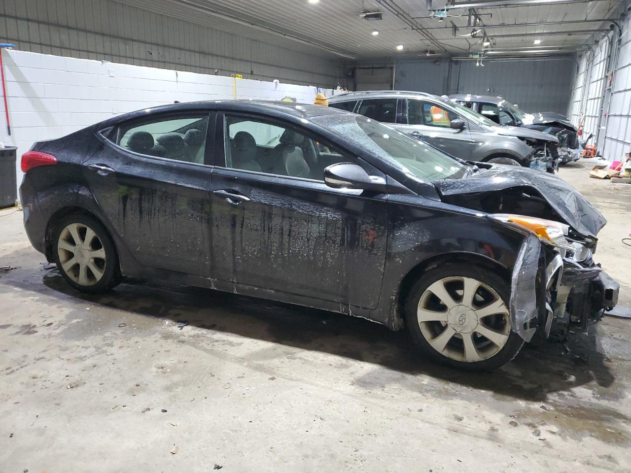 2013 Hyundai Elantra - Image 4