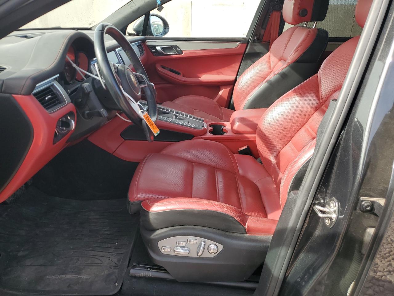 2017 Porsche Macan - Image 7