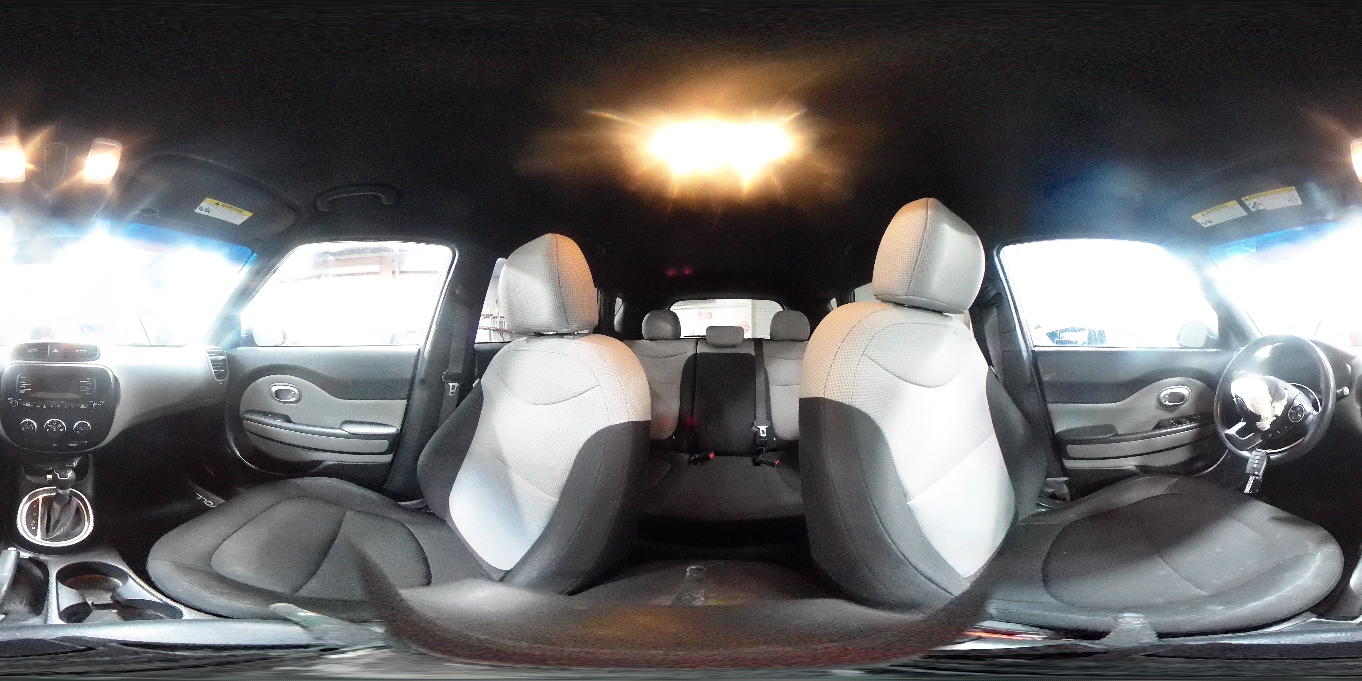 2015 Kia Soul - Image 14