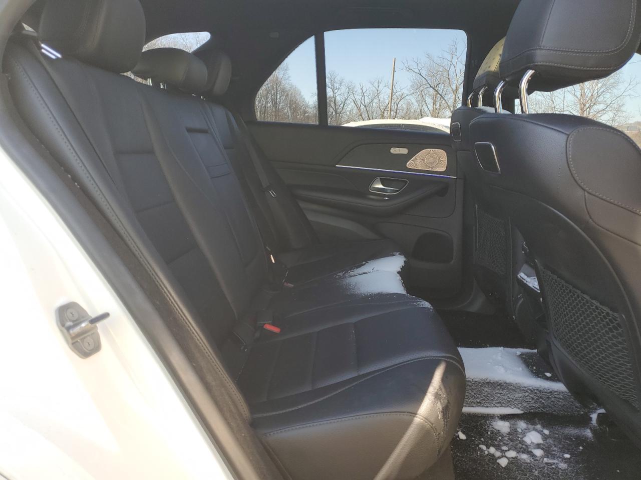 2020 Mercedes-Benz GLE - Image 11