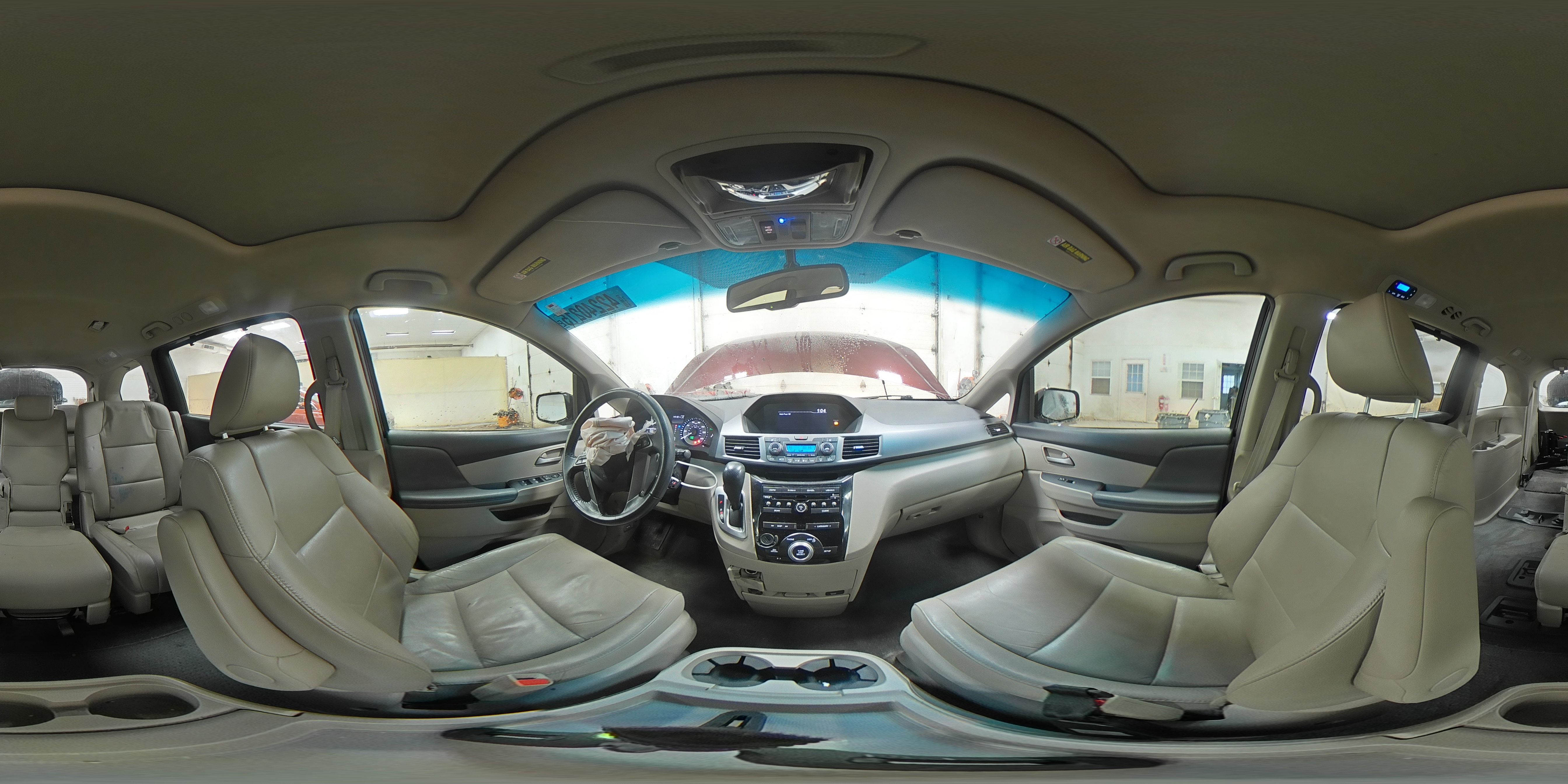 2012 Honda Odyssey - Image 15