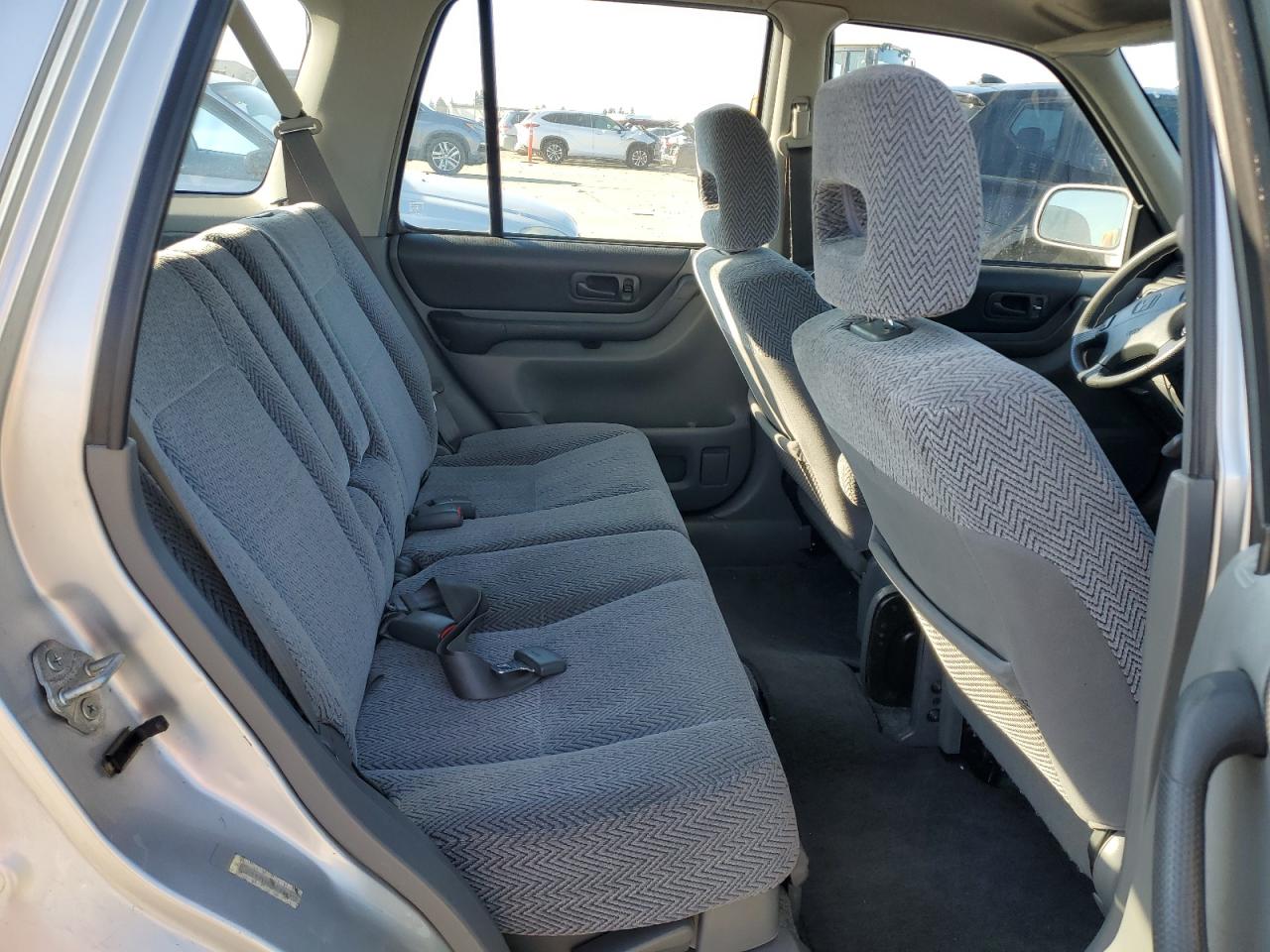 1998 Honda CR-V - Image 11