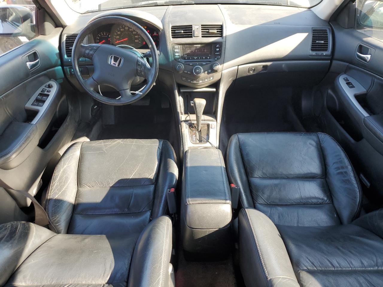 2004 Honda Accord - Image 8
