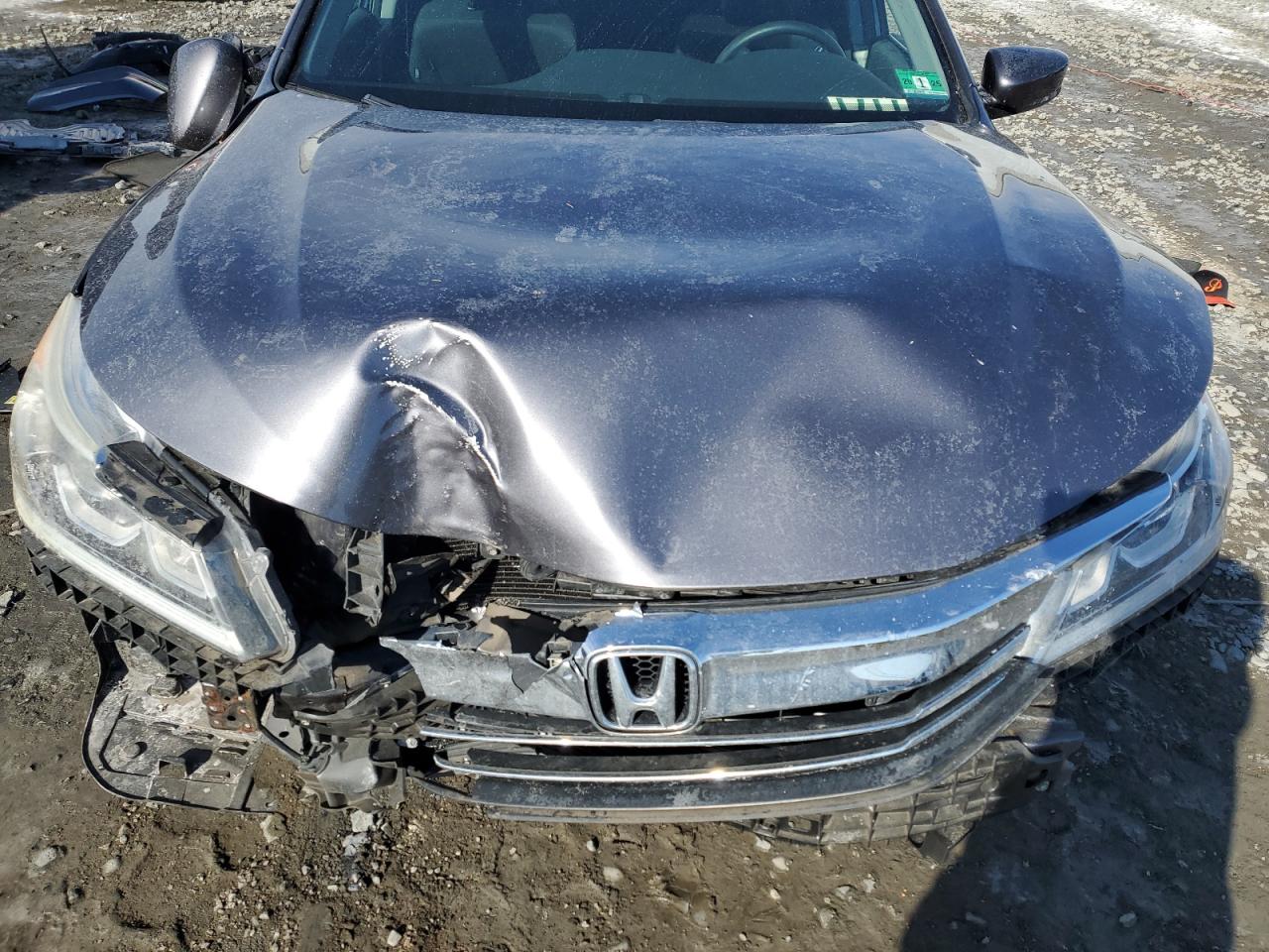 2016 Honda Accord - Image 12