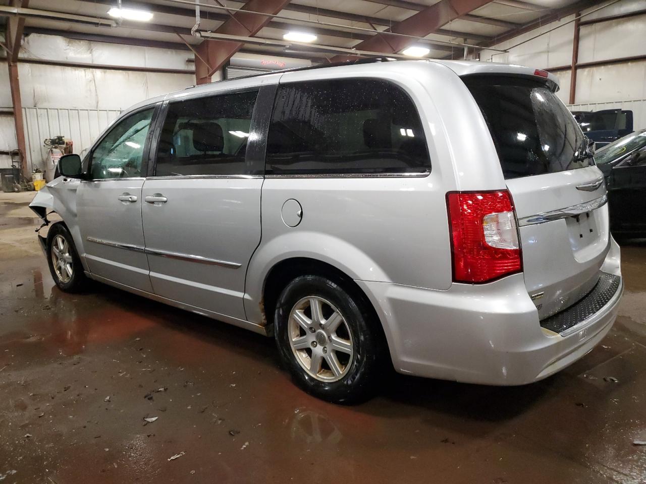 2011 Chrysler Town & Country - Image 2