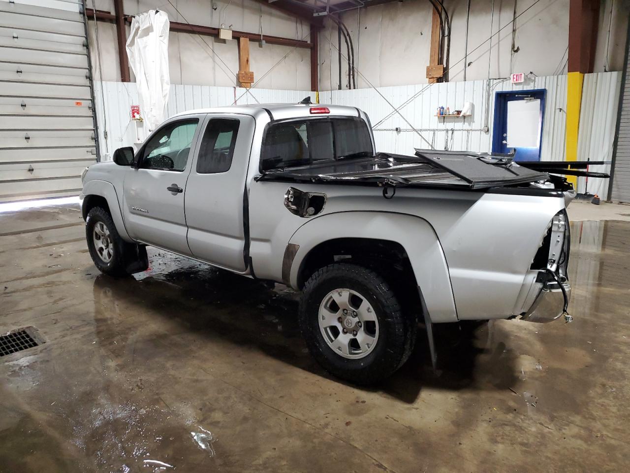 2012 Toyota Tacoma - Image 2