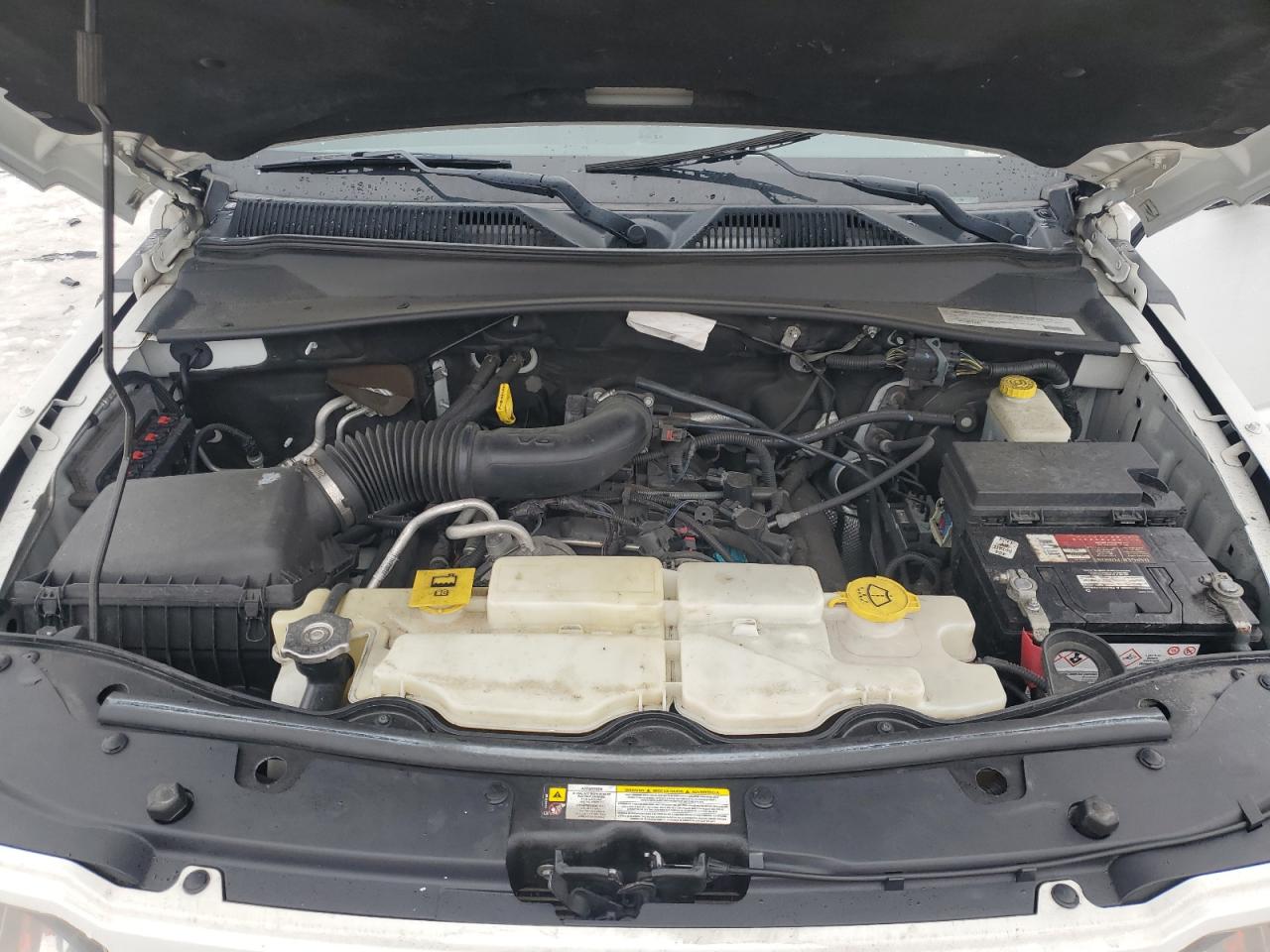 2012 Jeep Grand Cherokee - Image 13