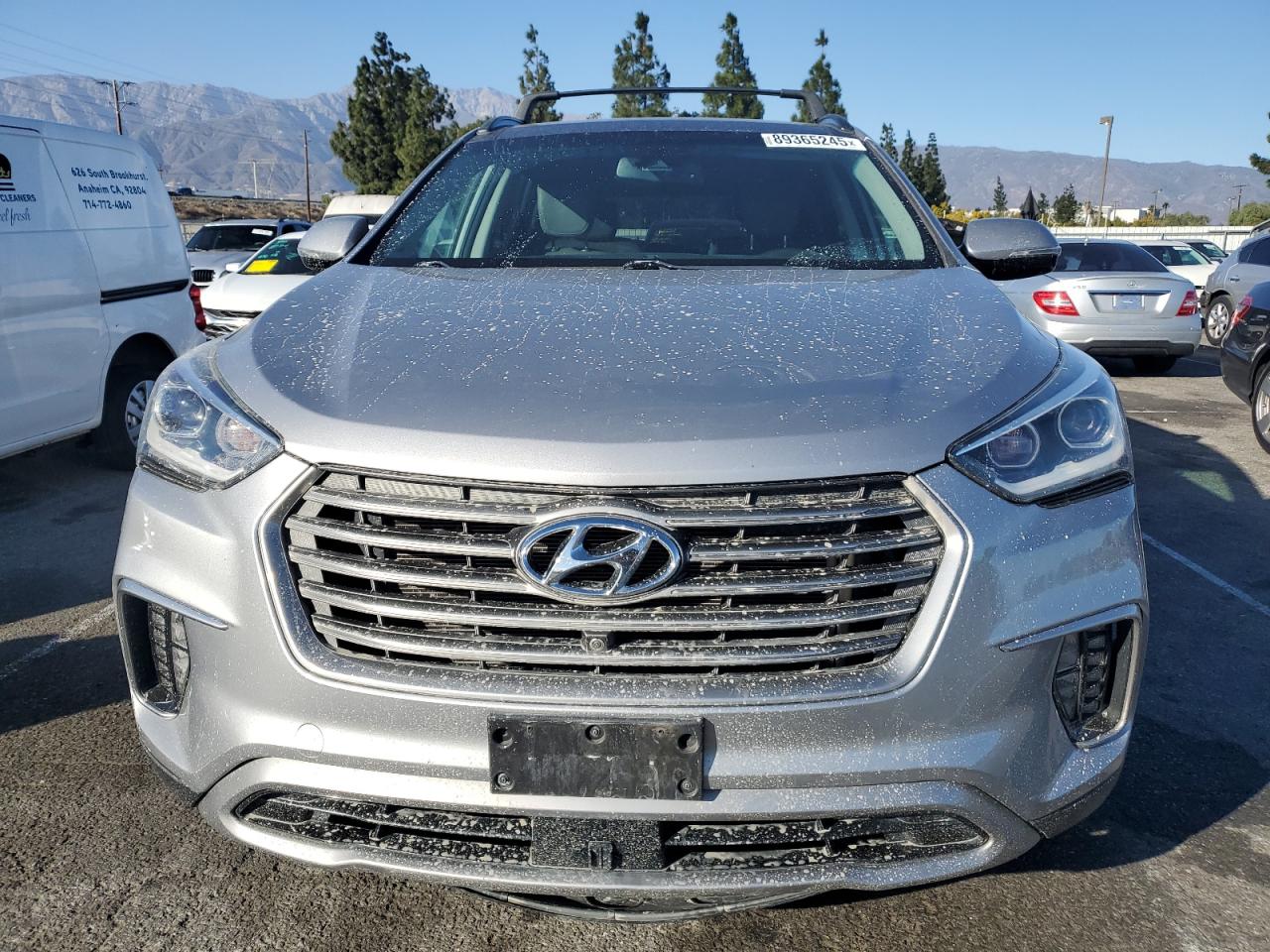 2017 Hyundai Santa Fe - Image 5