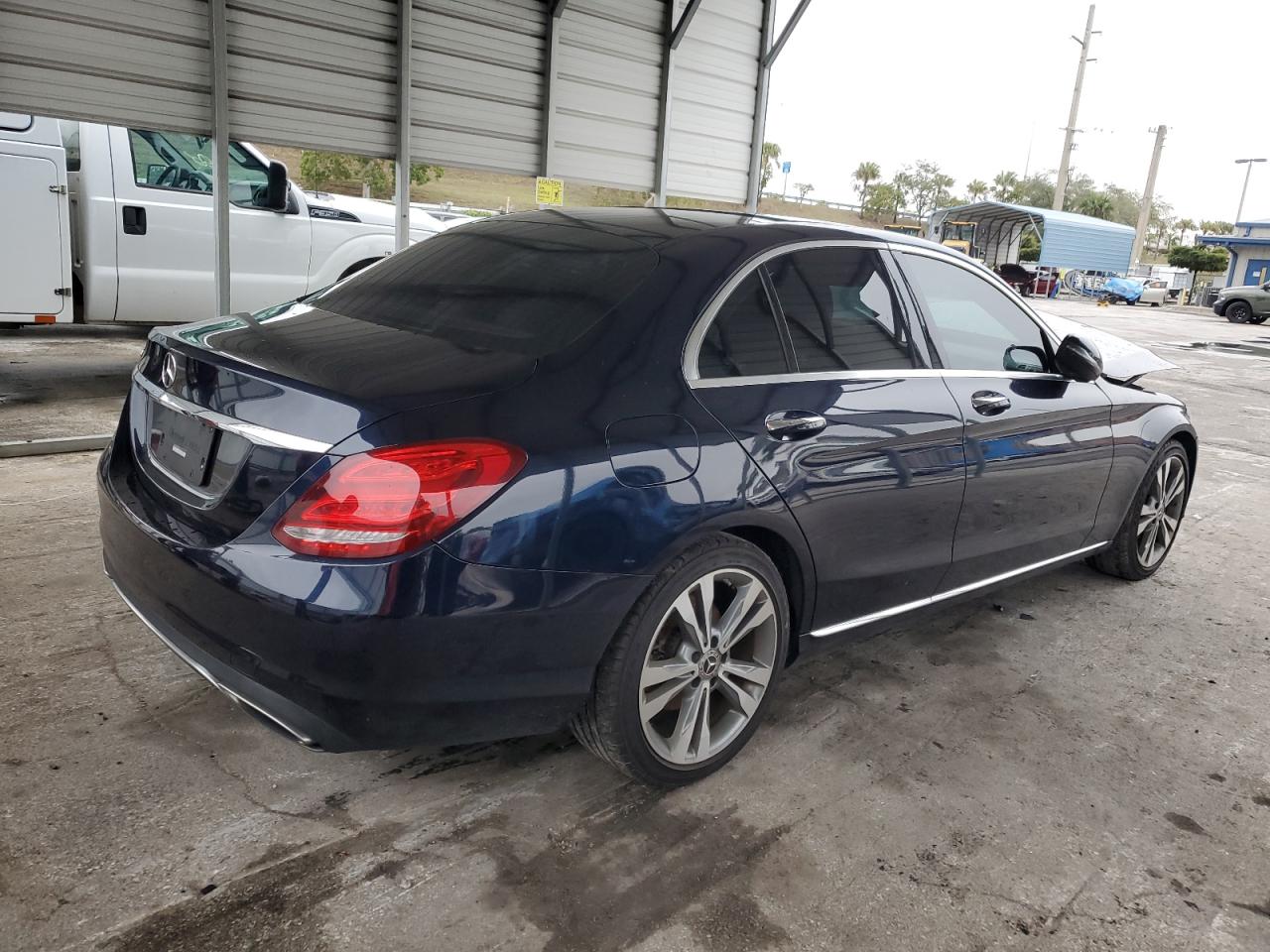 2018 Mercedes-Benz C-klasse - Image 3