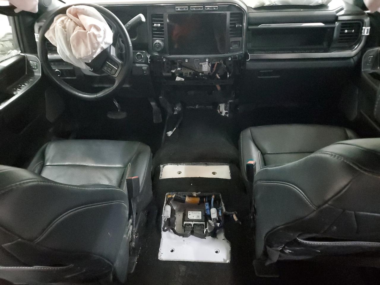 2023 Ford F350 - Image 8