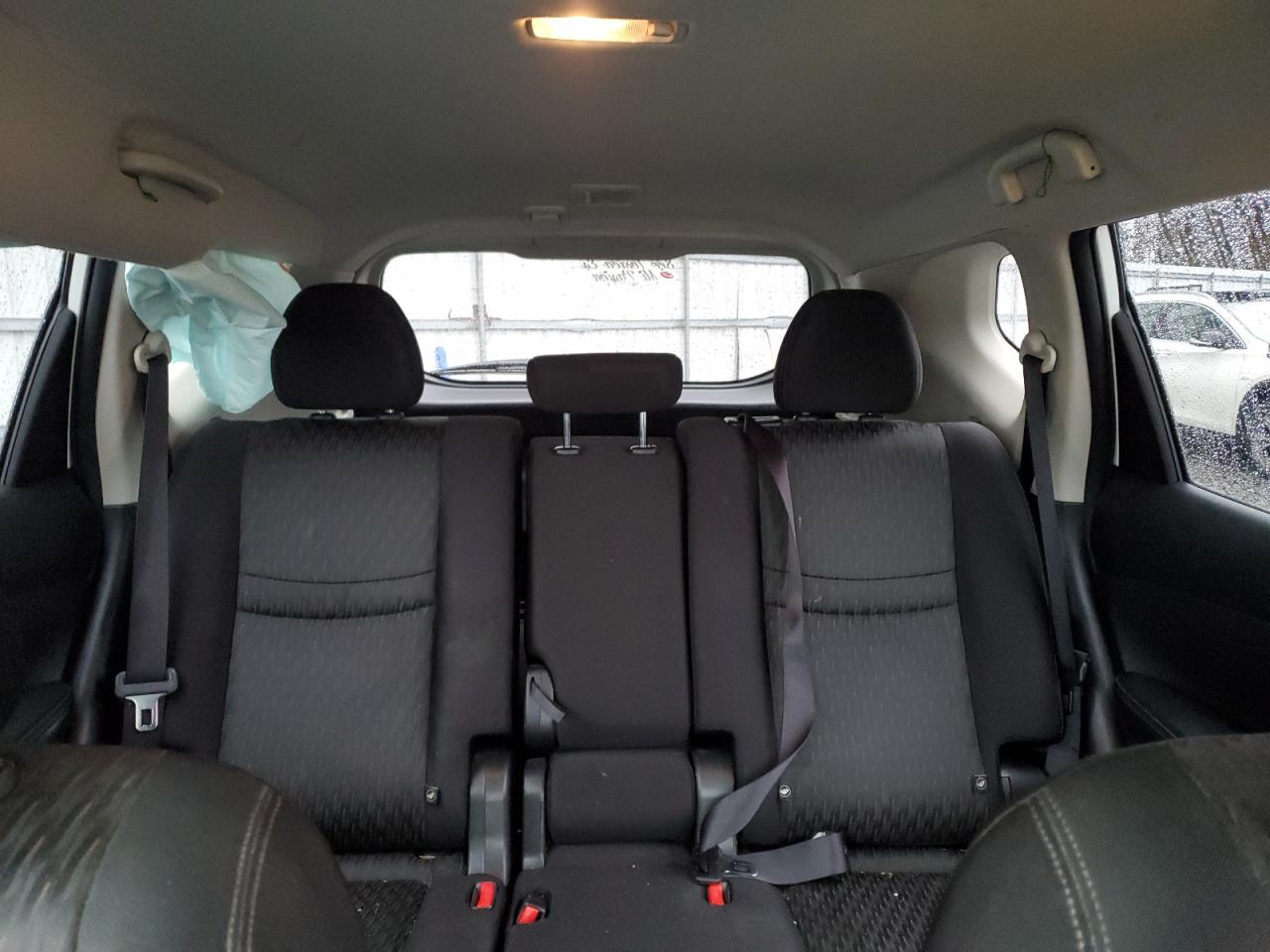 2020 Nissan Rogue - Image 10