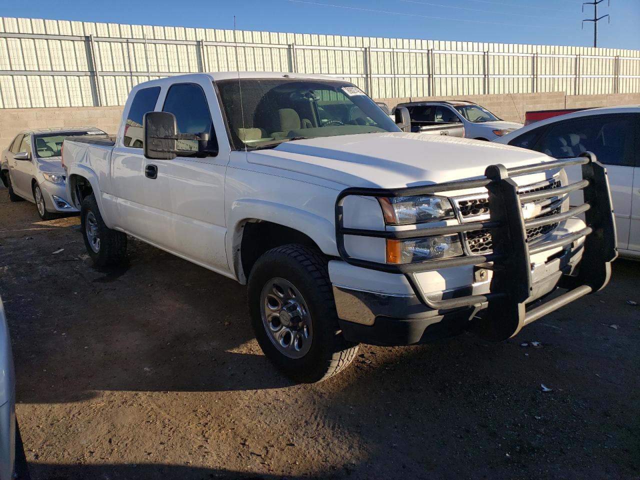 2006 Chevrolet Silverado - Image 4
