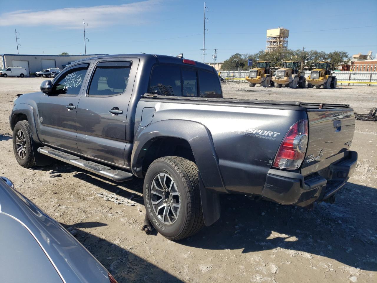 2014 Toyota Tacoma - Image 2