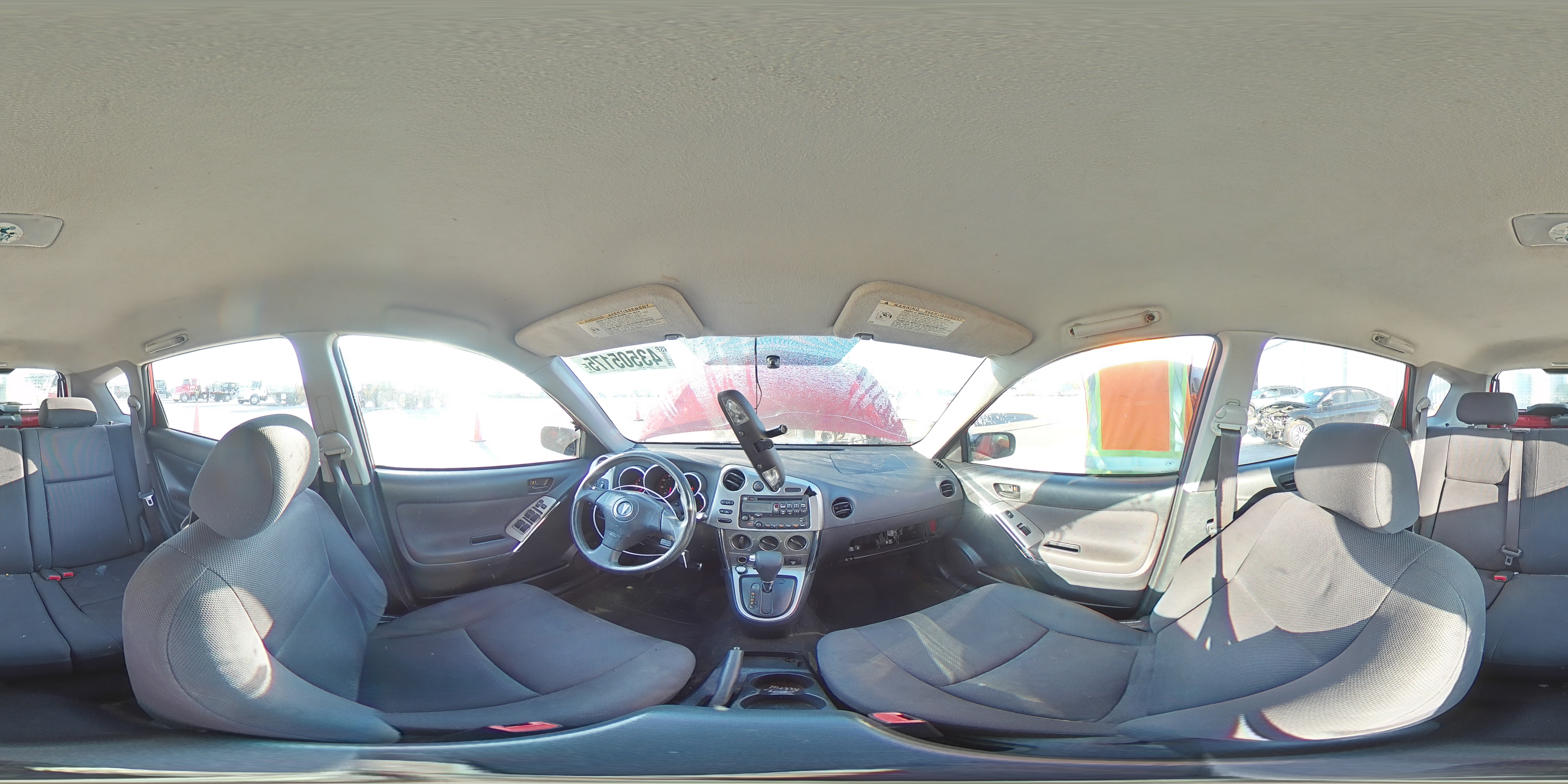 2004 Pontiac Vibe - Image 13