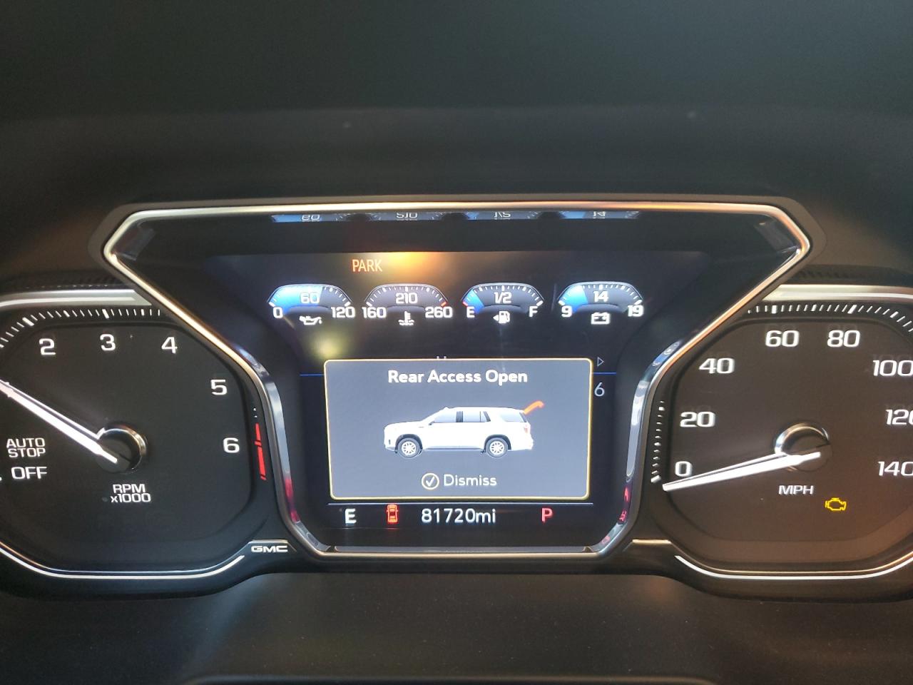 2021 GMC Yukon - Image 9