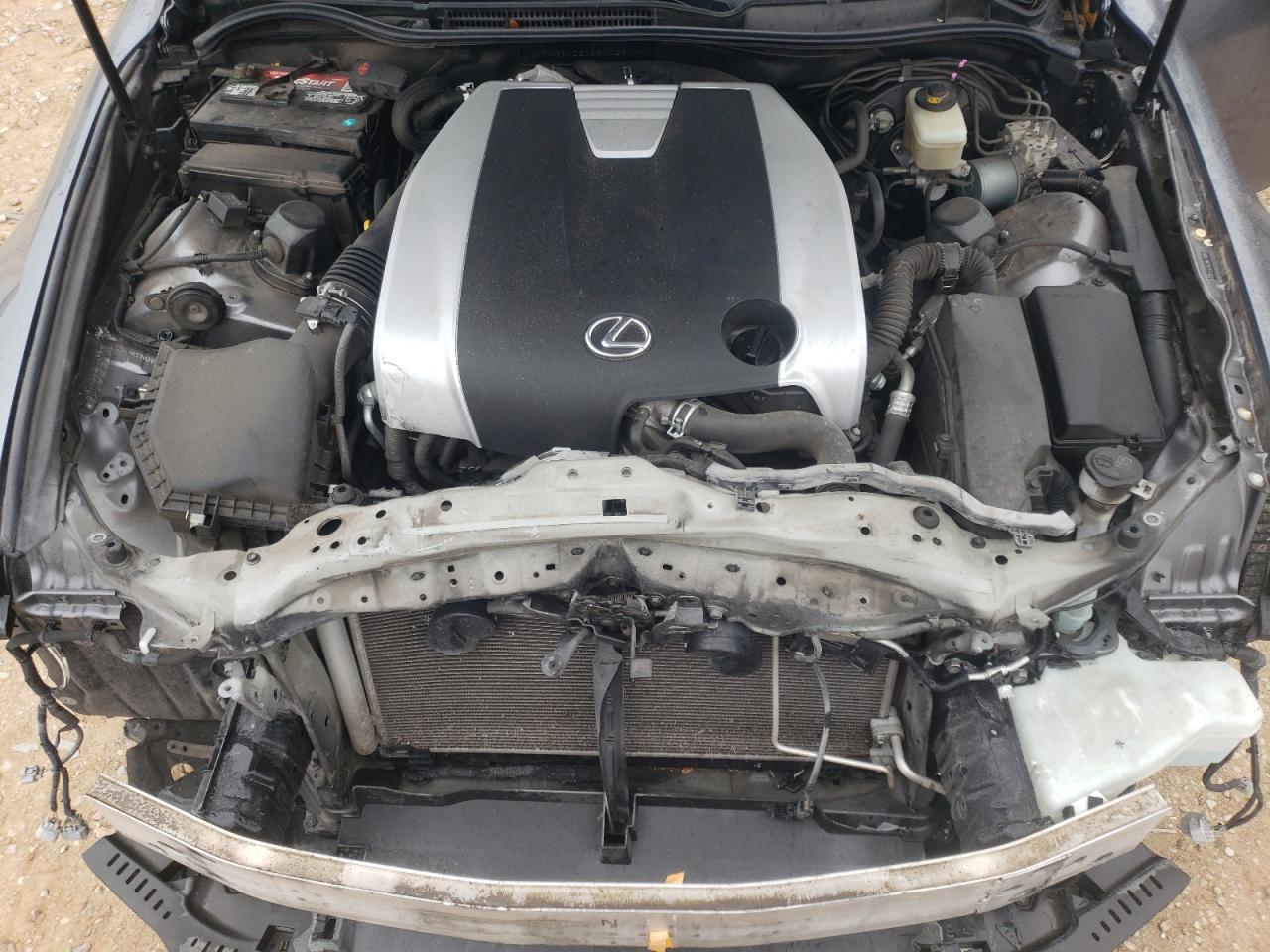 2014 Lexus IS - Image 11