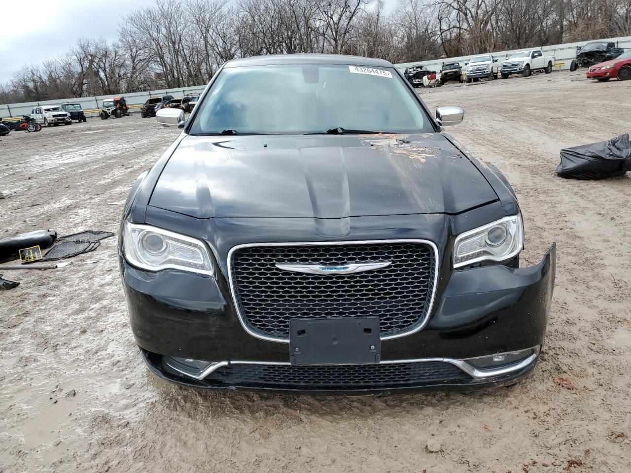 2016 Chrysler 300 - Image 5