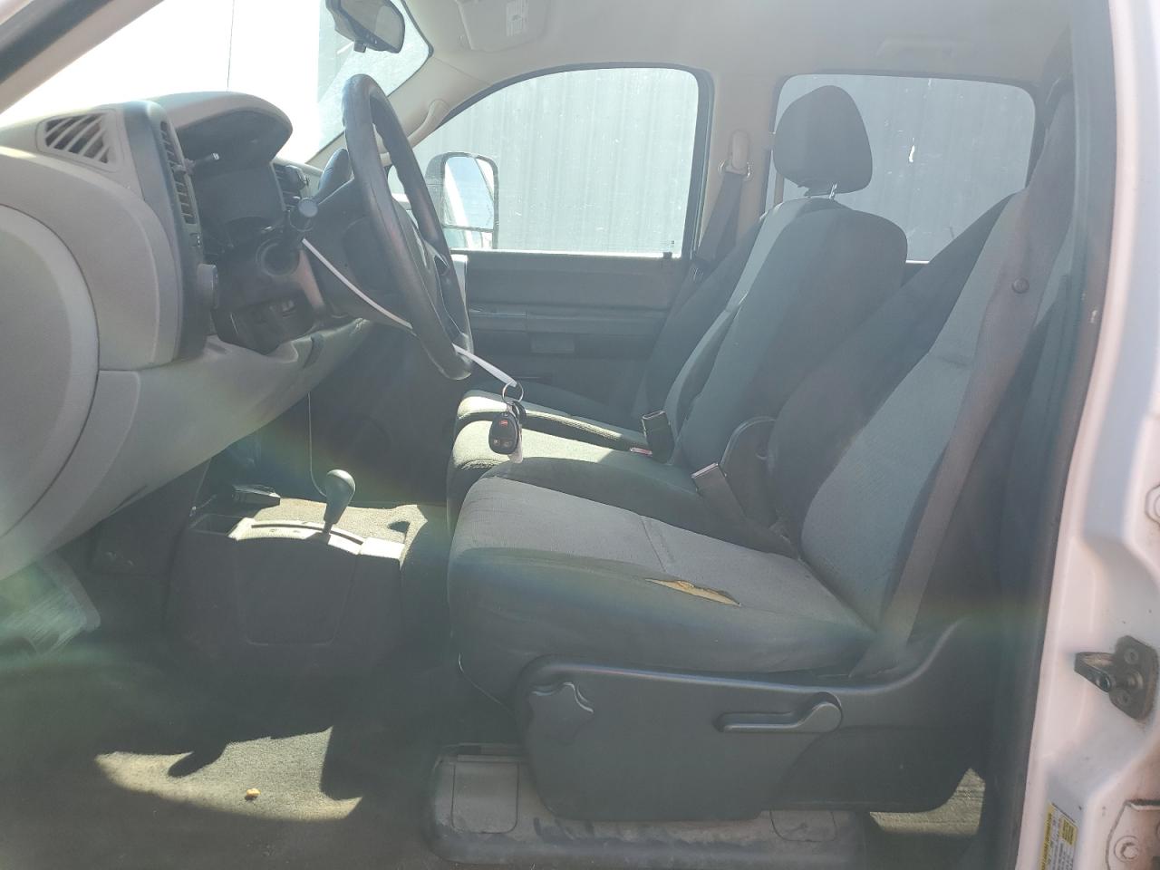 2009 Chevrolet Silverado - Image 7