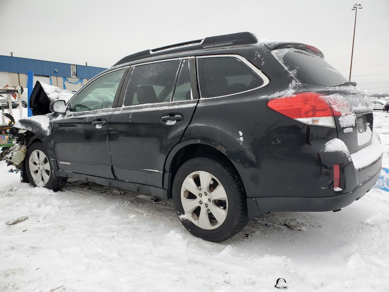2010 Subaru Outback - Image 2
