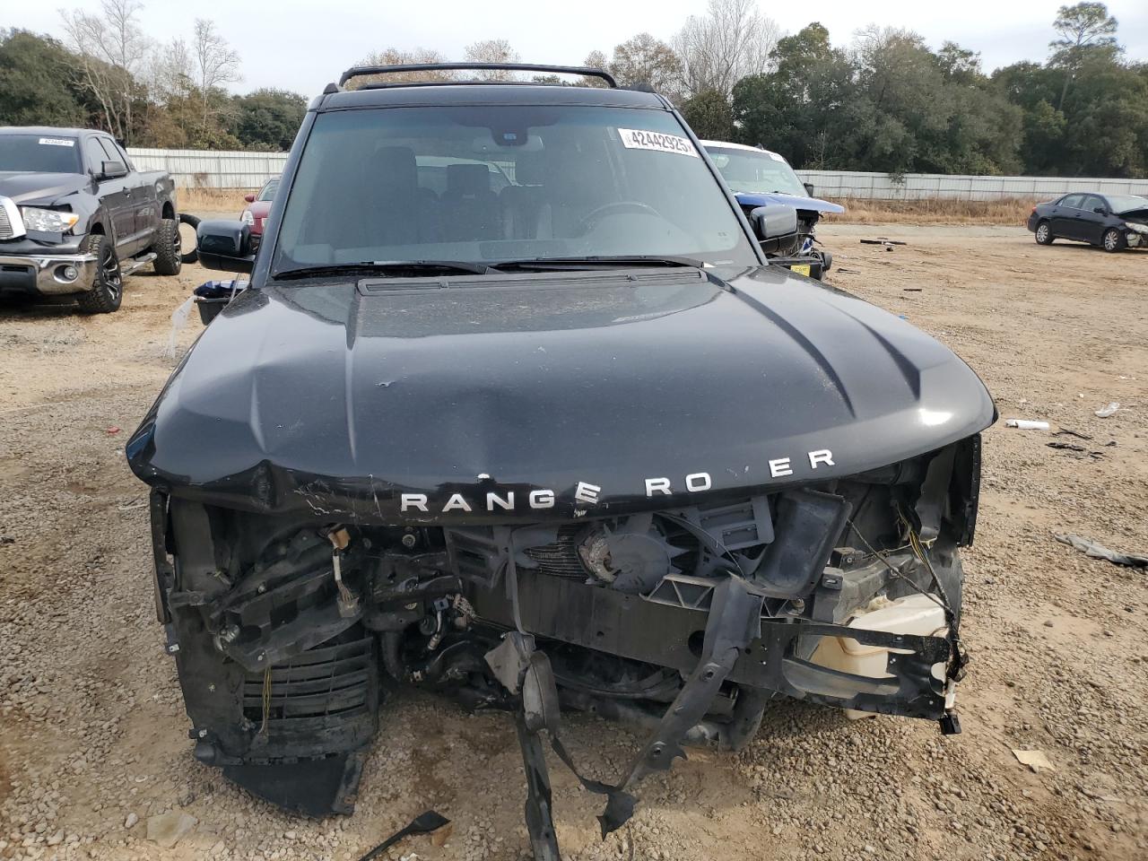 2010 Land Rover Range Rover - Image 5