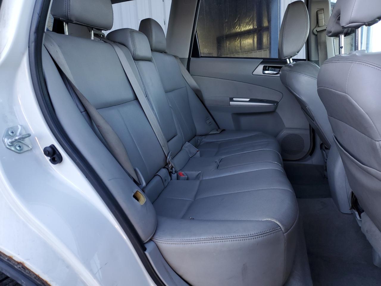 2009 Subaru Forester - Image 11