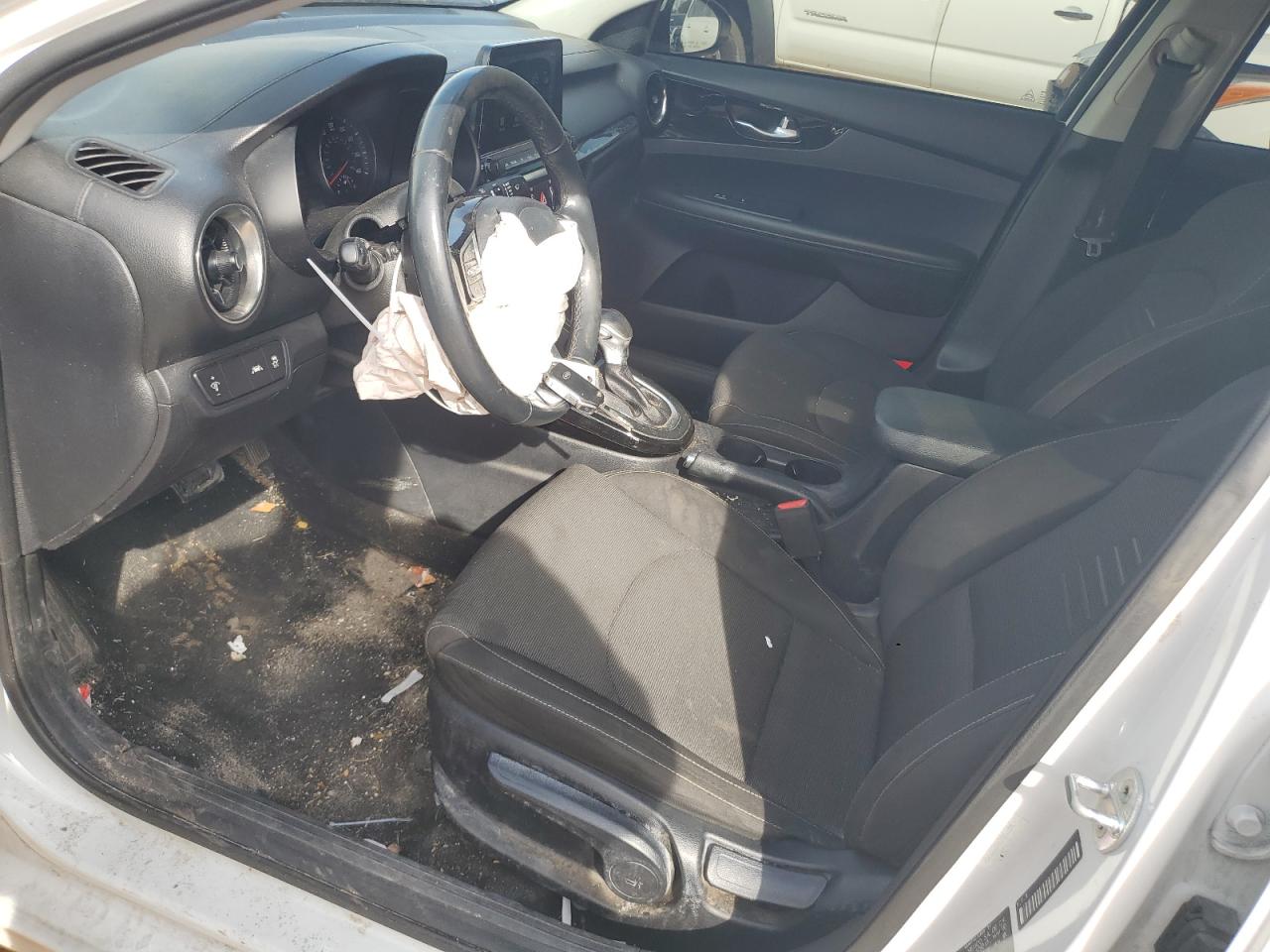 2019 Kia Forte - Image 7