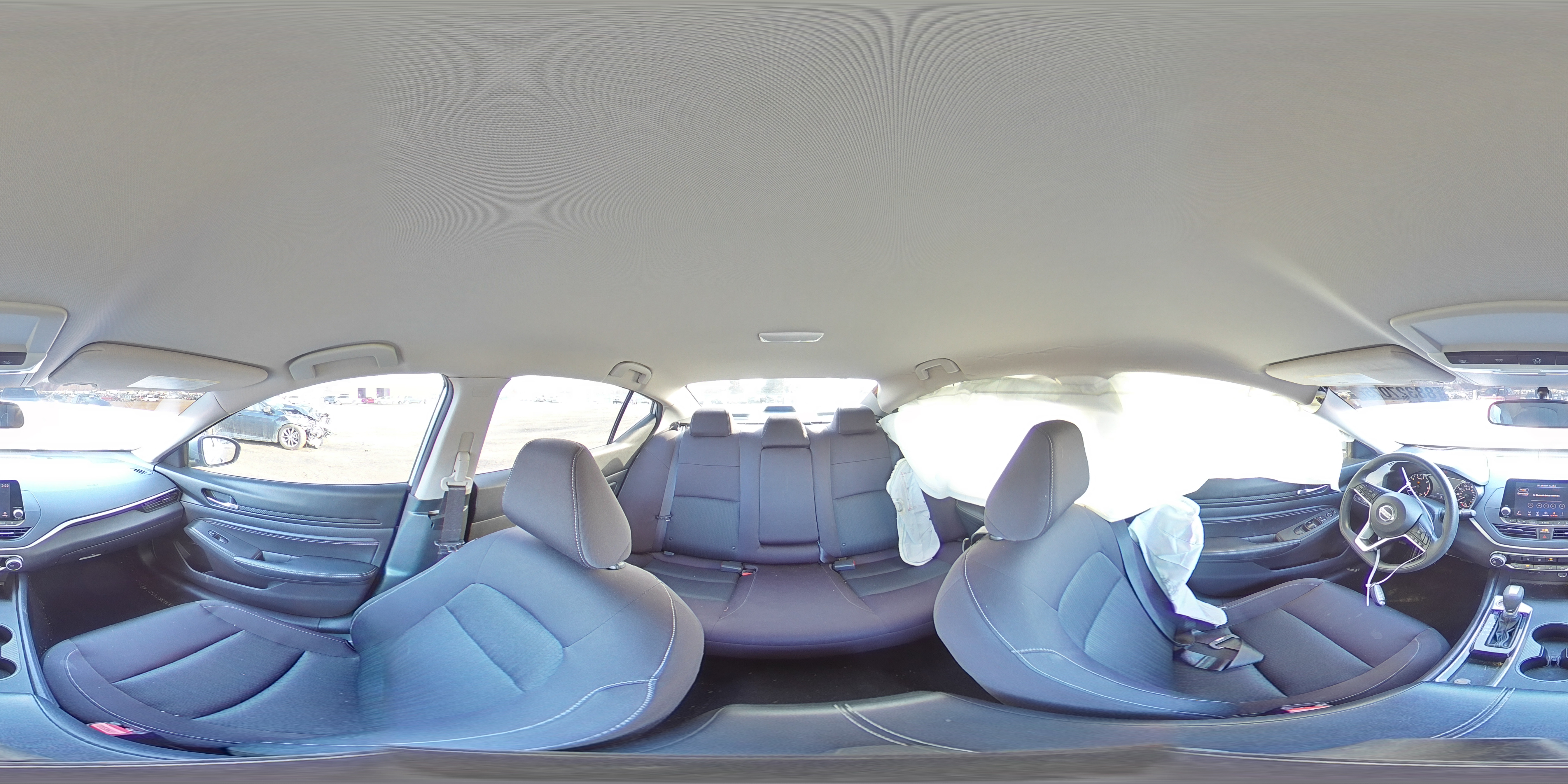 2019 Nissan Altima - Image 13