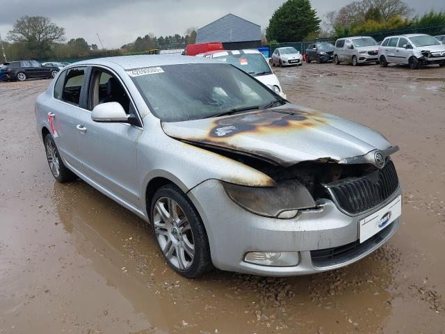 2009 SKODA SUPERB ELE