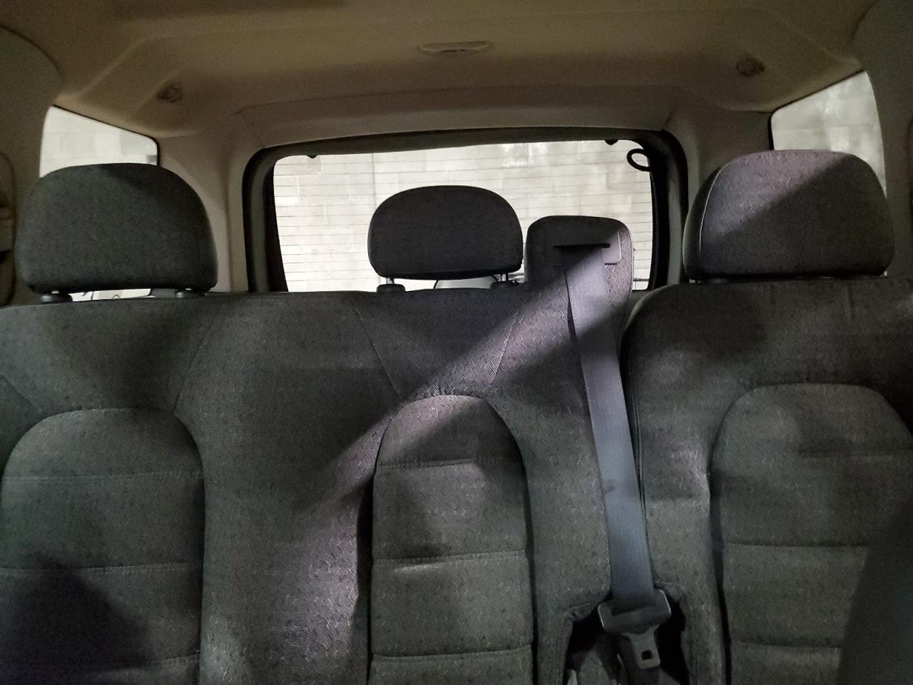 2003 Ford Explorer - Image 10