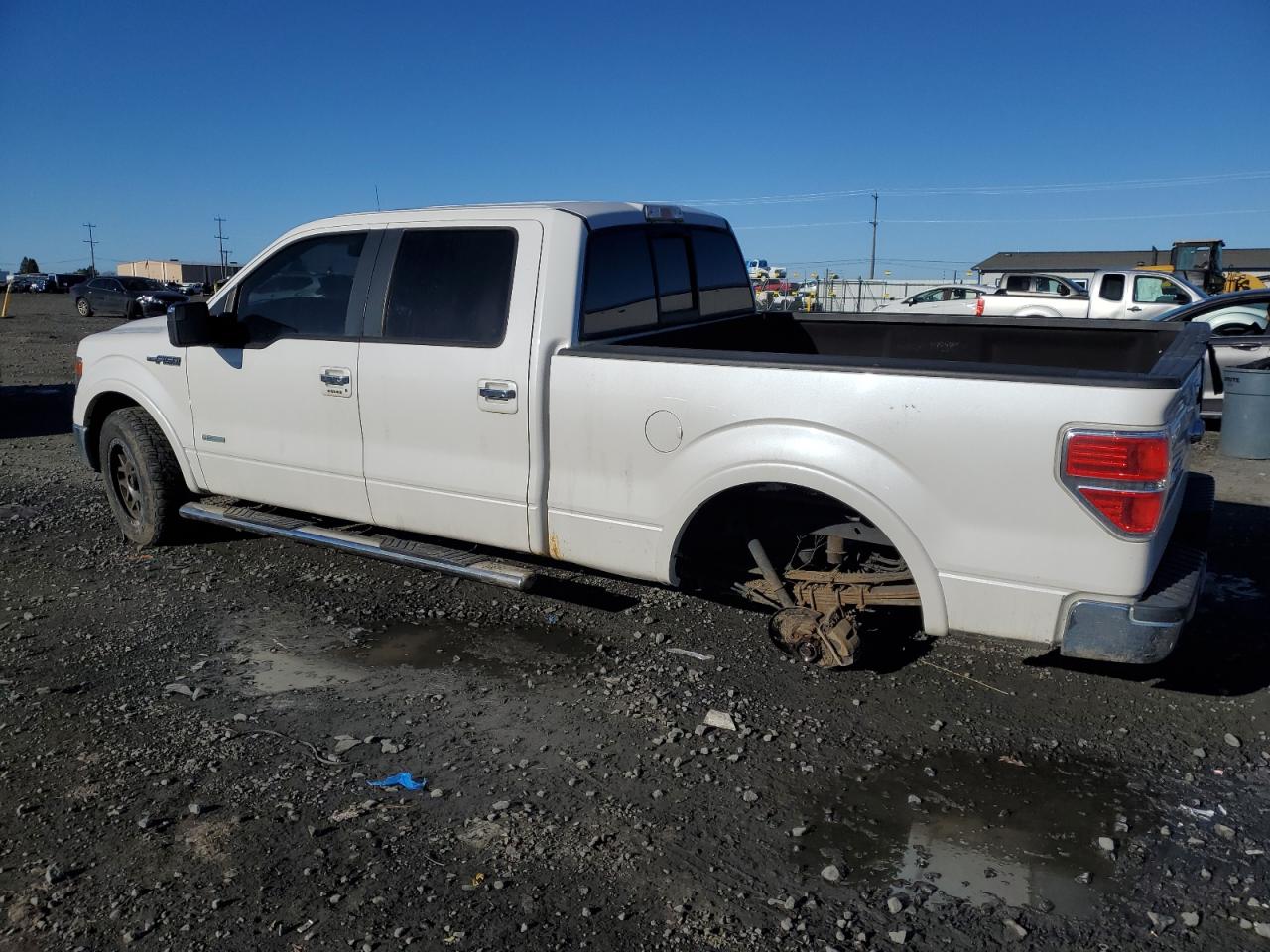 2014 Ford F-150 - Image 2