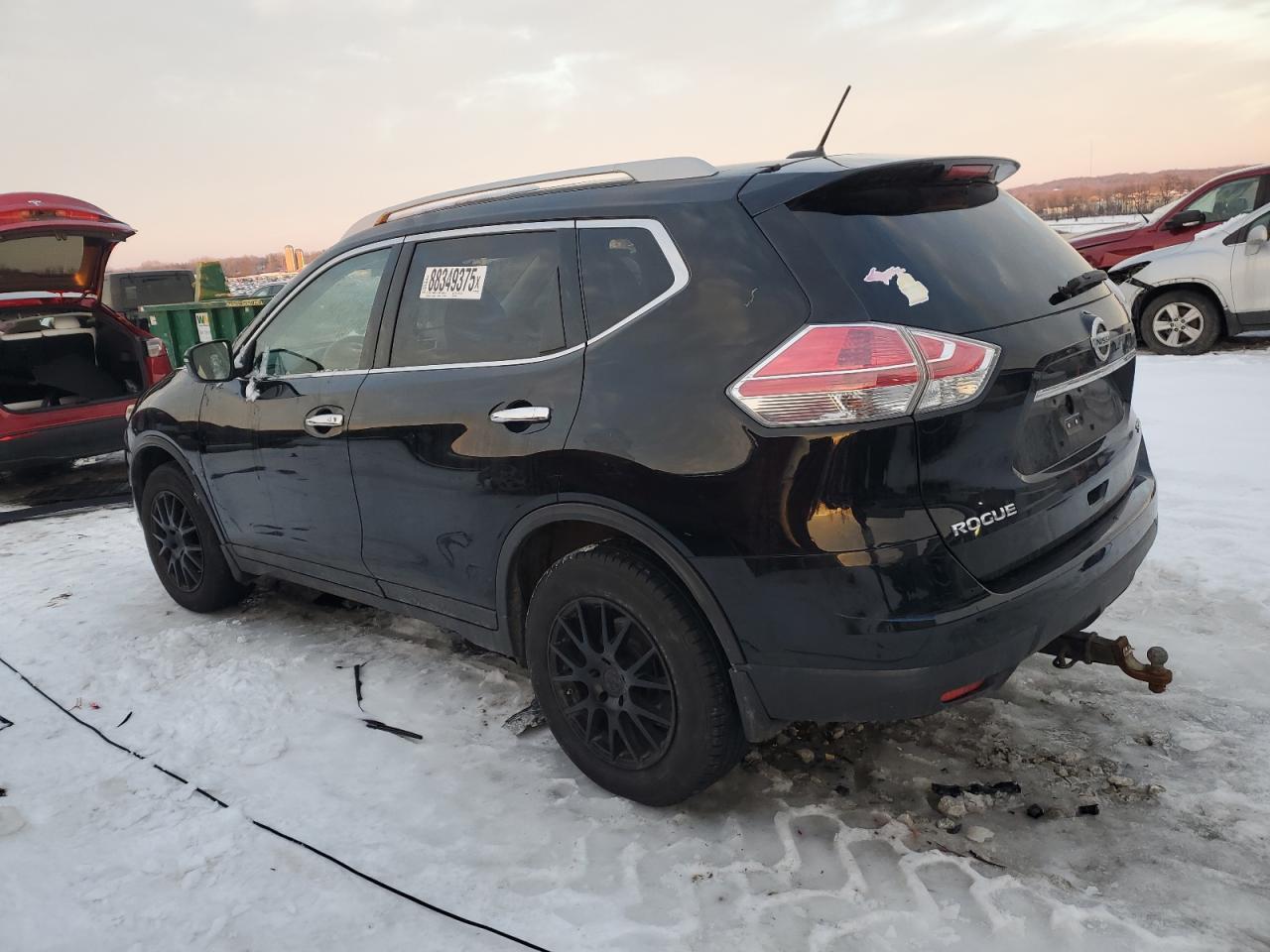 2015 Nissan Rogue - Image 2