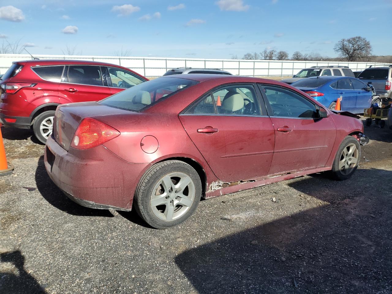 2010 Pontiac G6 - Image 3