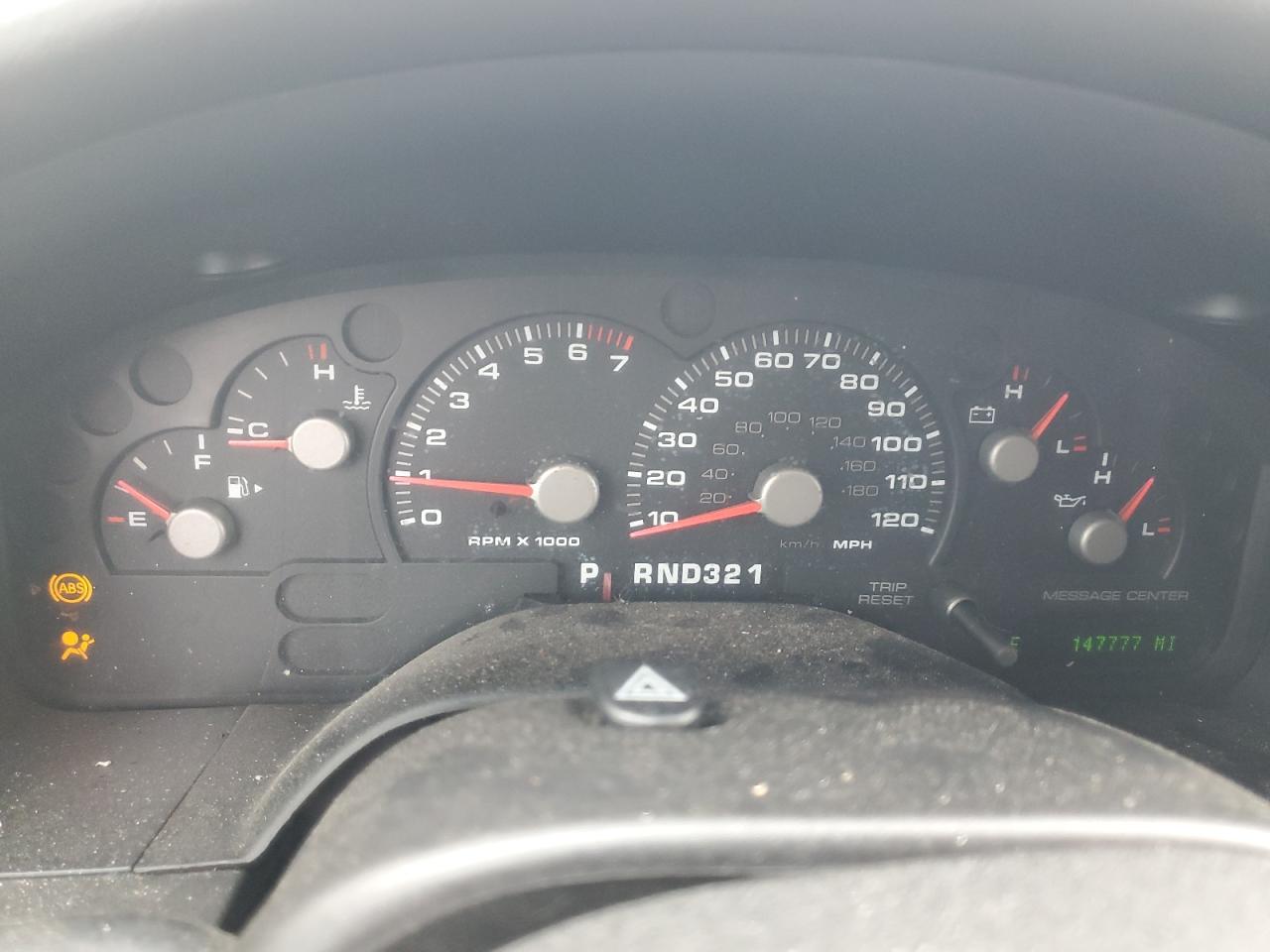 2003 Ford Explorer - Image 9