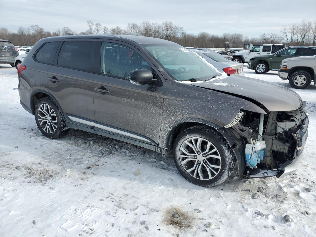 2017 Mitsubishi Outlander - Image 4