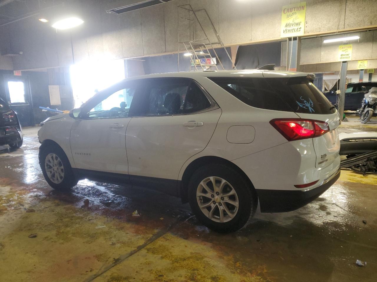 2018 Chevrolet Equinox - Image 2