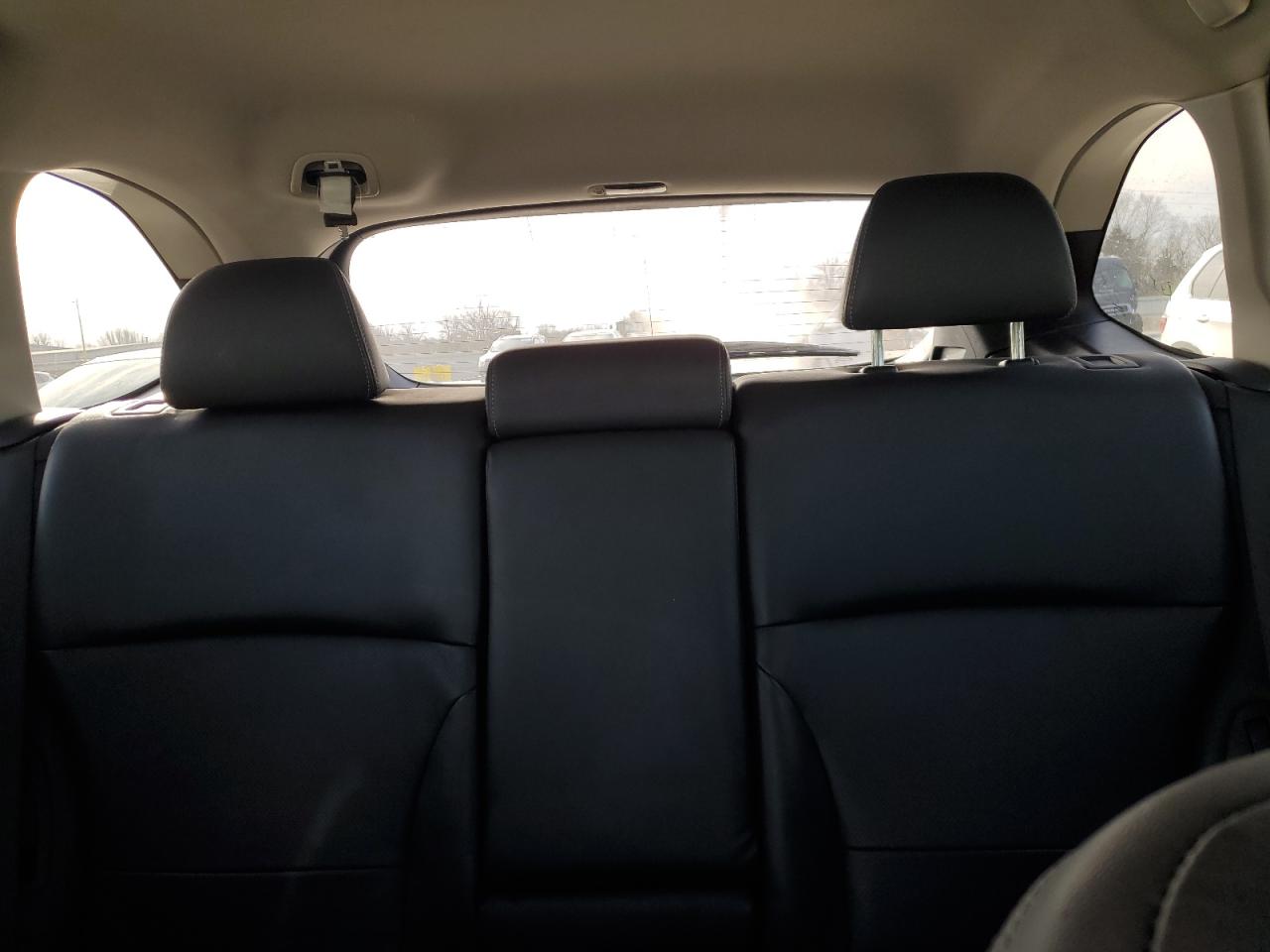2017 Subaru Outback - Image 10